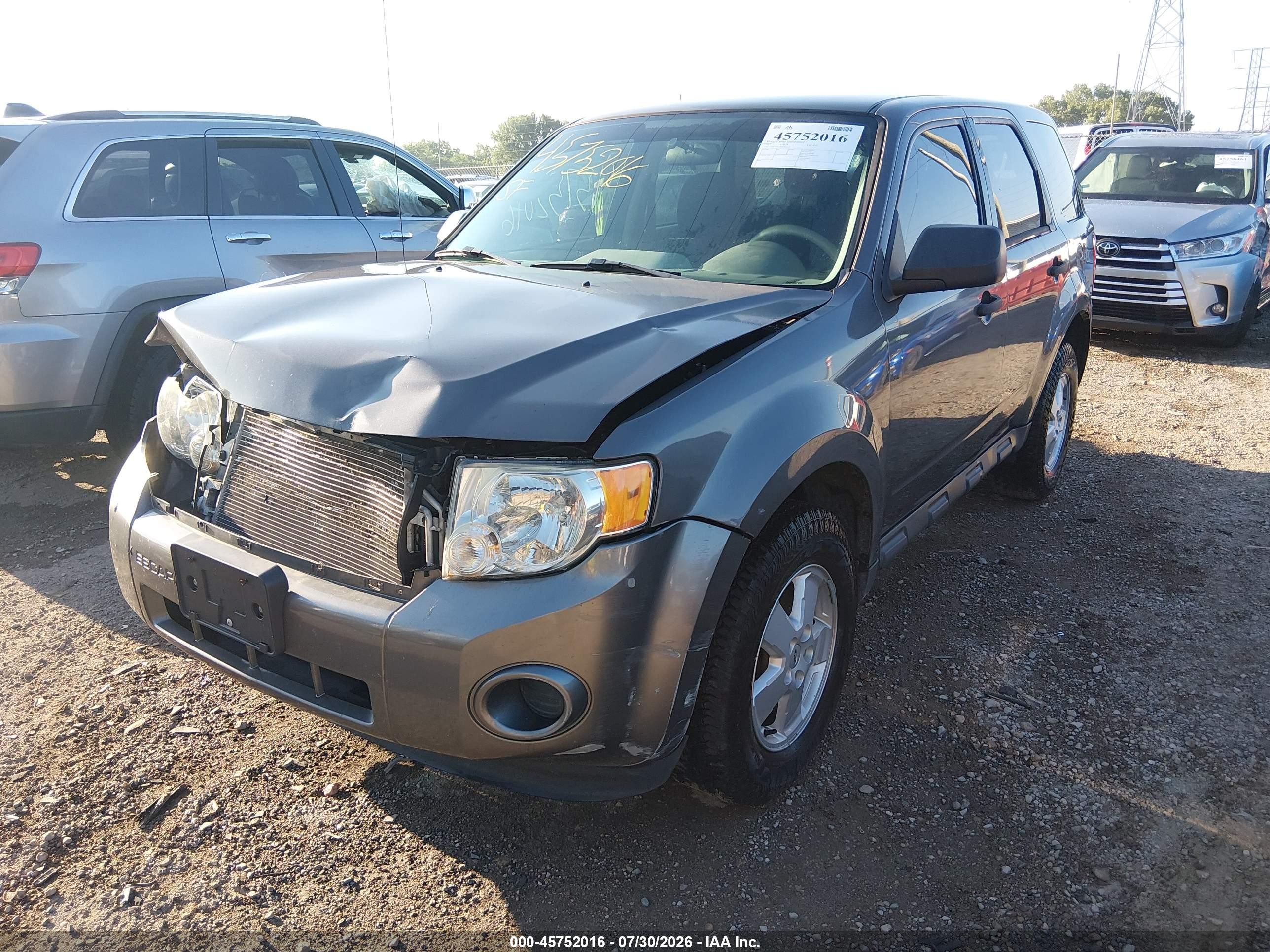 2012 Ford Escape Xls Gray vin: 1FMCU0C77CKA04934