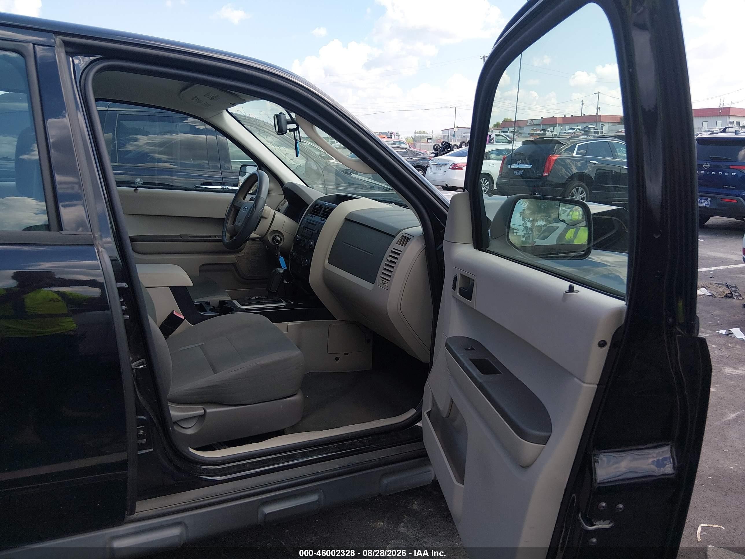 2012 Ford Escape Xls Gray vin: 1FMCU0C77CKA32751