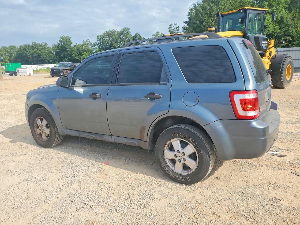 2010 Ford Escape Xls Teal vin: 1FMCU0C78AKB09558