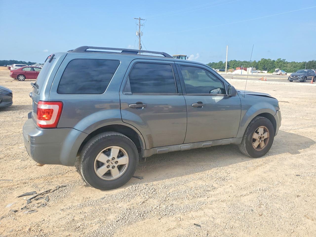 2010 Ford Escape Xls Teal vin: 1FMCU0C78AKB09558