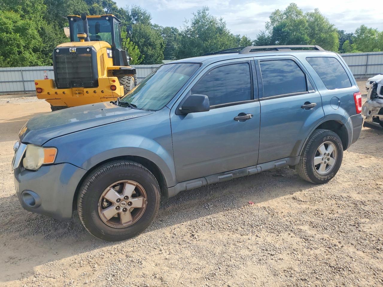 2010 Ford Escape Xls Teal vin: 1FMCU0C78AKB09558