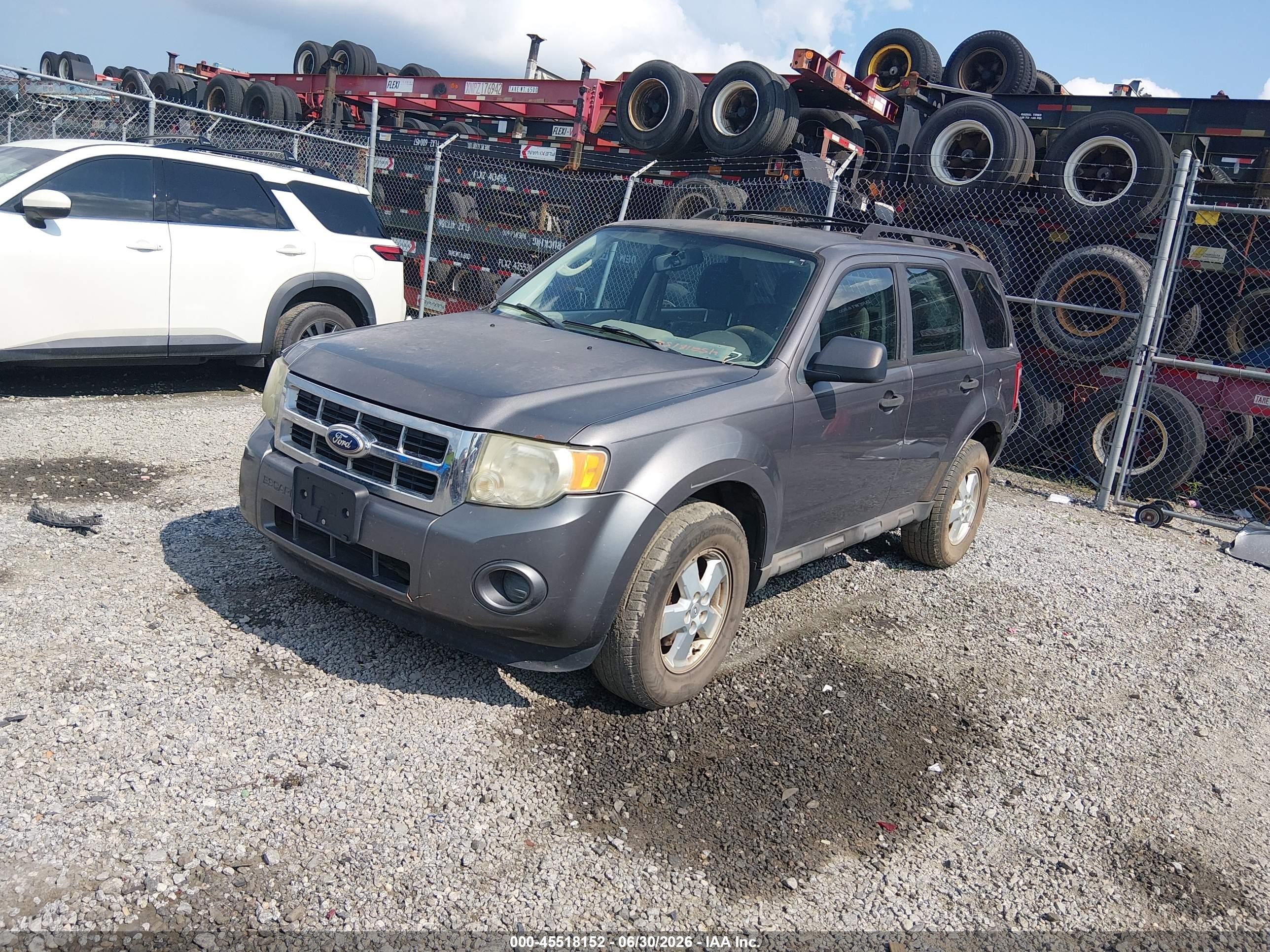 2010 Ford Escape Xls Gray vin: 1FMCU0C78AKD04740