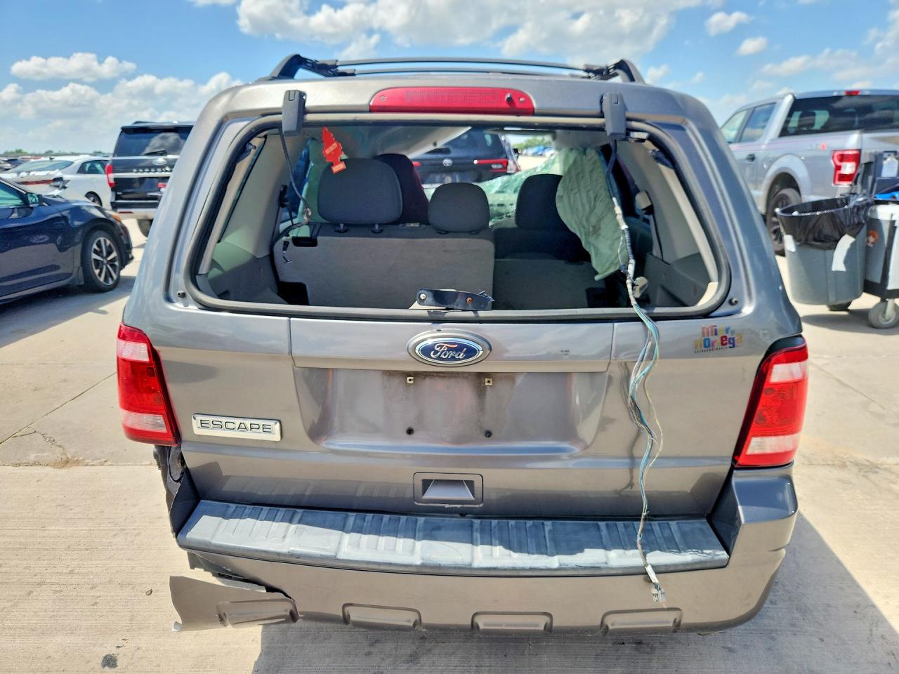 2011 Ford Escape Xls Gray vin: 1FMCU0C78BKB59071