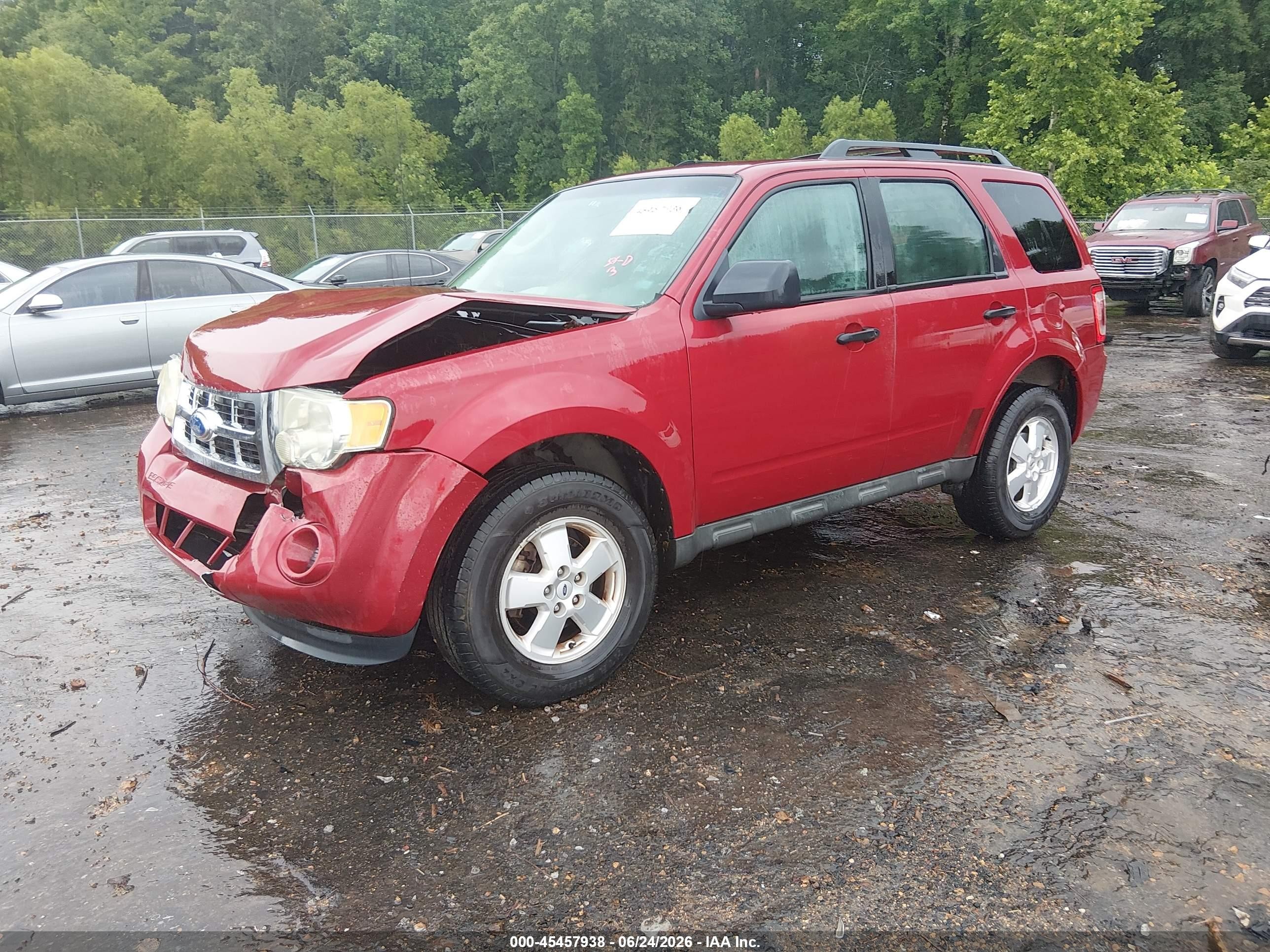 2011 Ford Escape Xls Red vin: 1FMCU0C78BKC12982