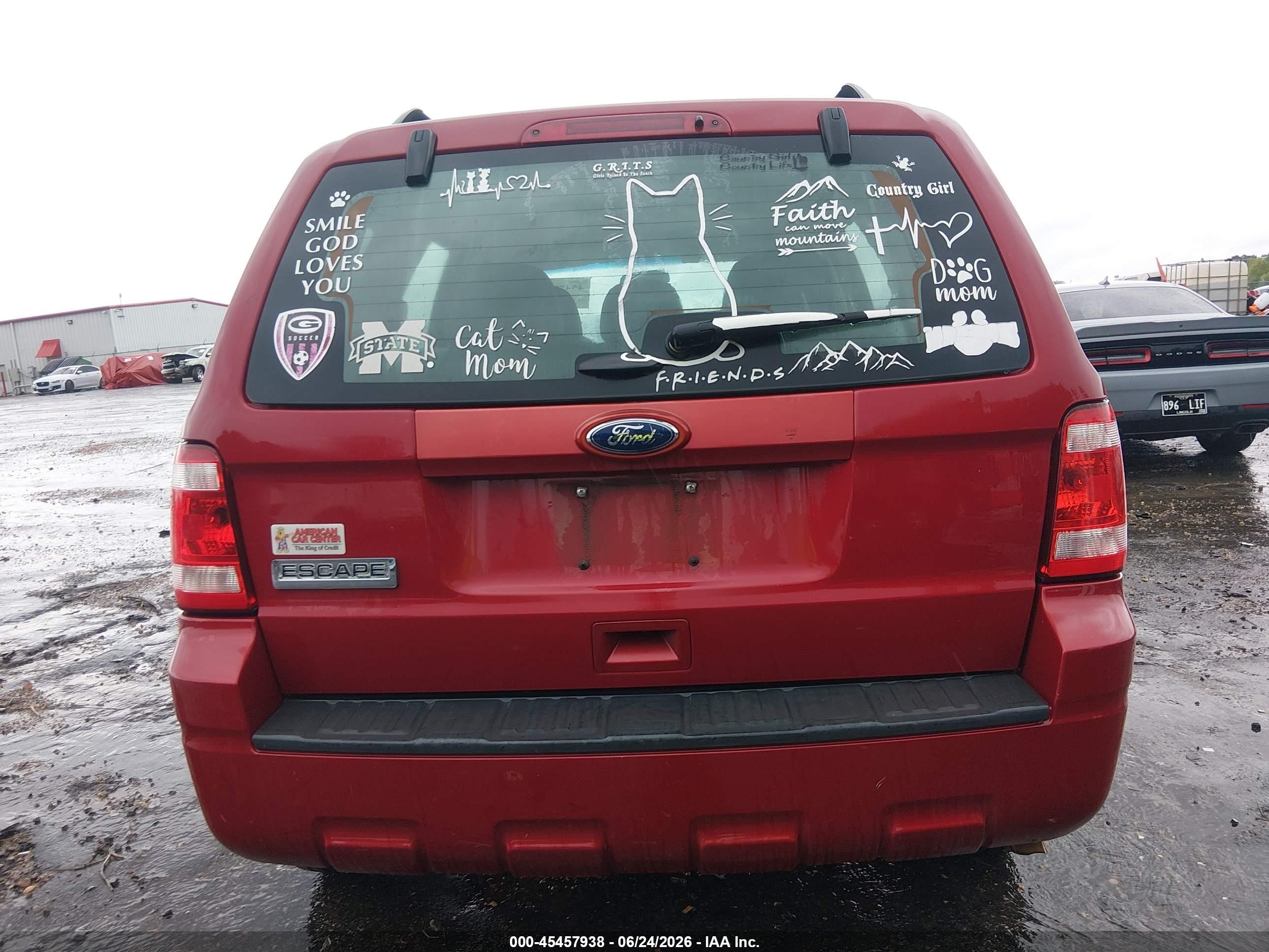 2011 Ford Escape Xls Red vin: 1FMCU0C78BKC12982