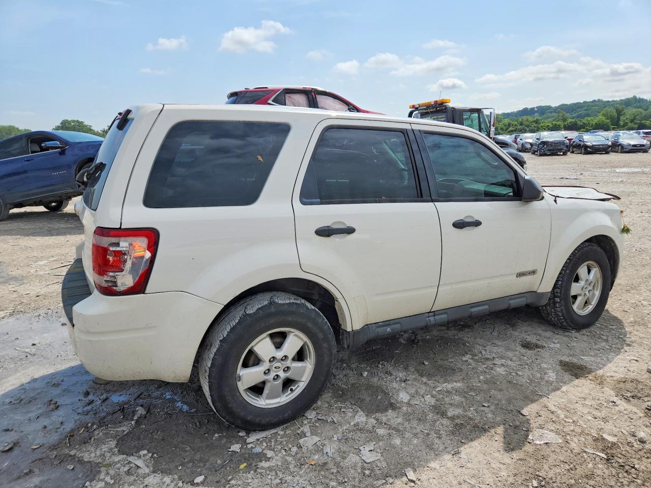 2011 Ford Escape Xls White vin: 1FMCU0C78BKC61700