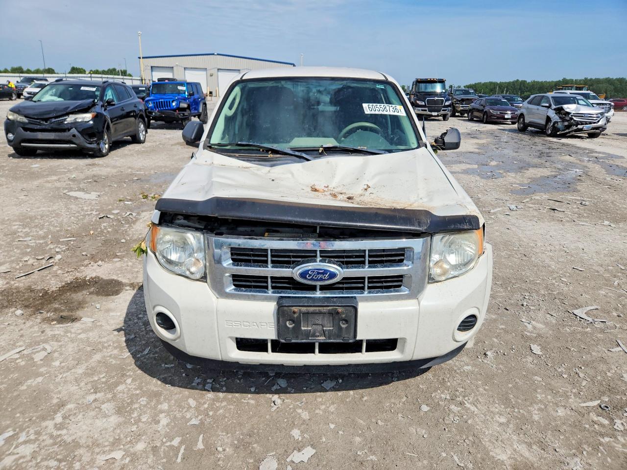 2011 Ford Escape Xls White vin: 1FMCU0C78BKC61700