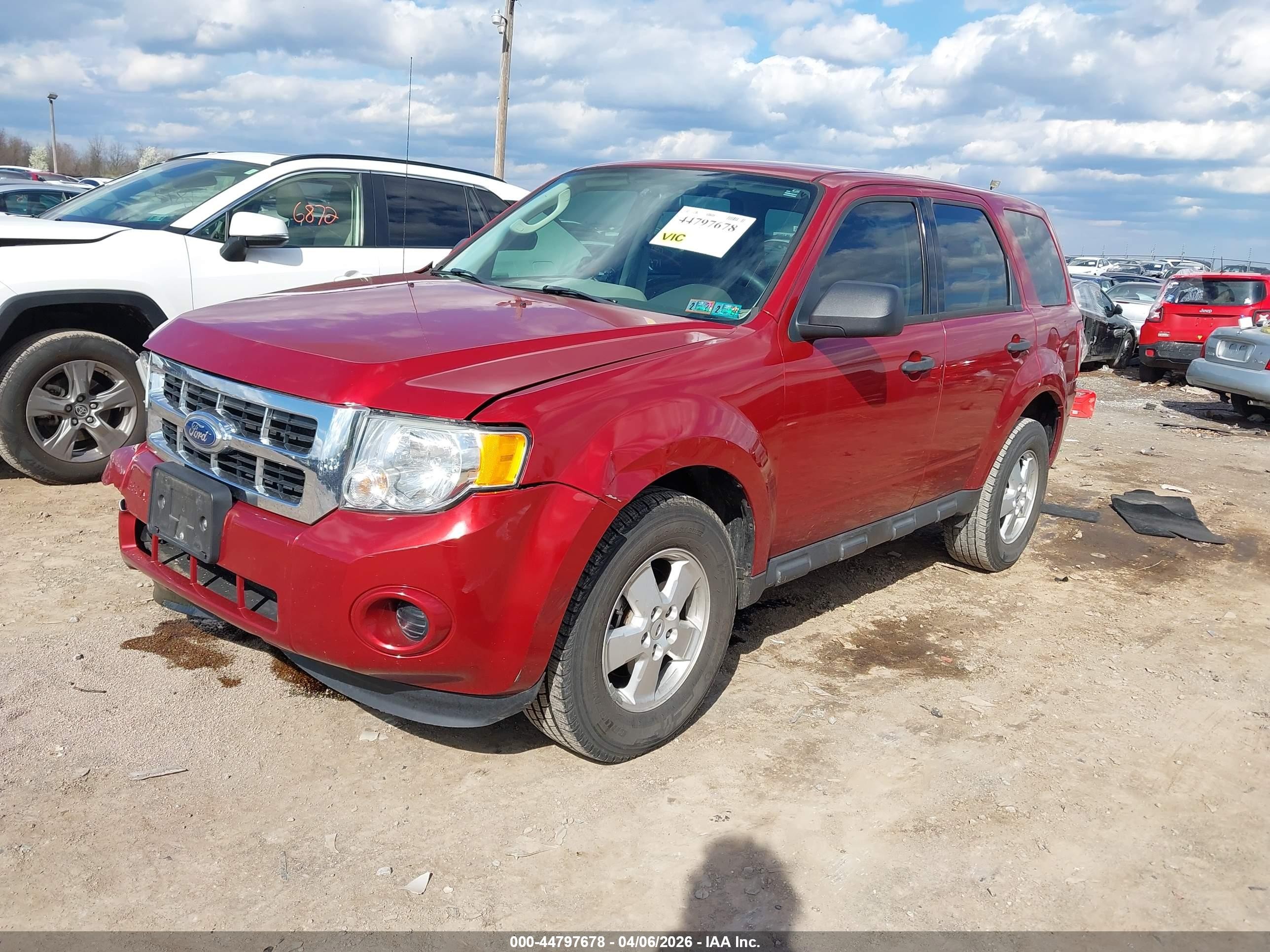 2012 Ford Escape Xls Red vin: 1FMCU0C78CKA20558