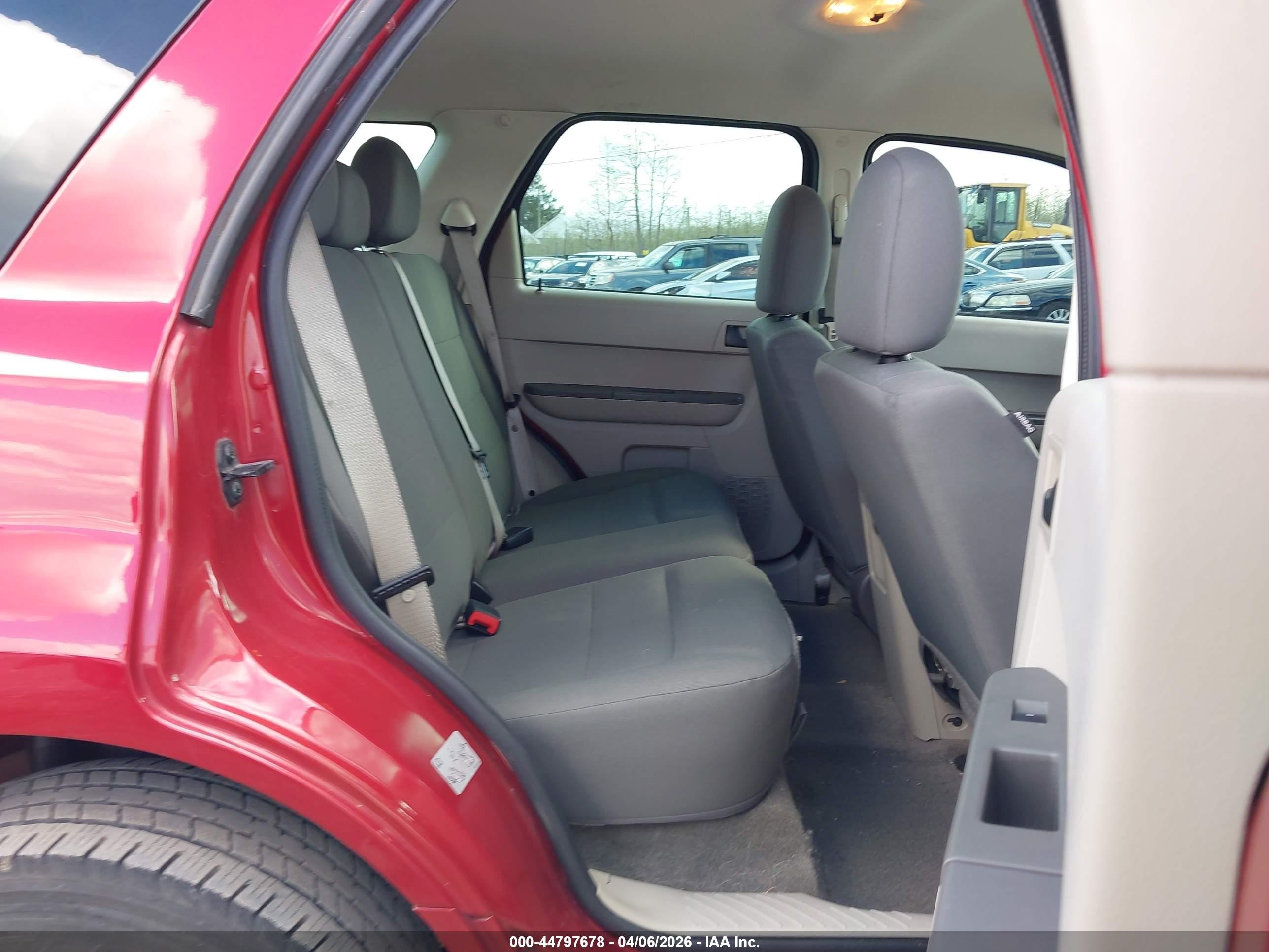 2012 Ford Escape Xls Red vin: 1FMCU0C78CKA20558