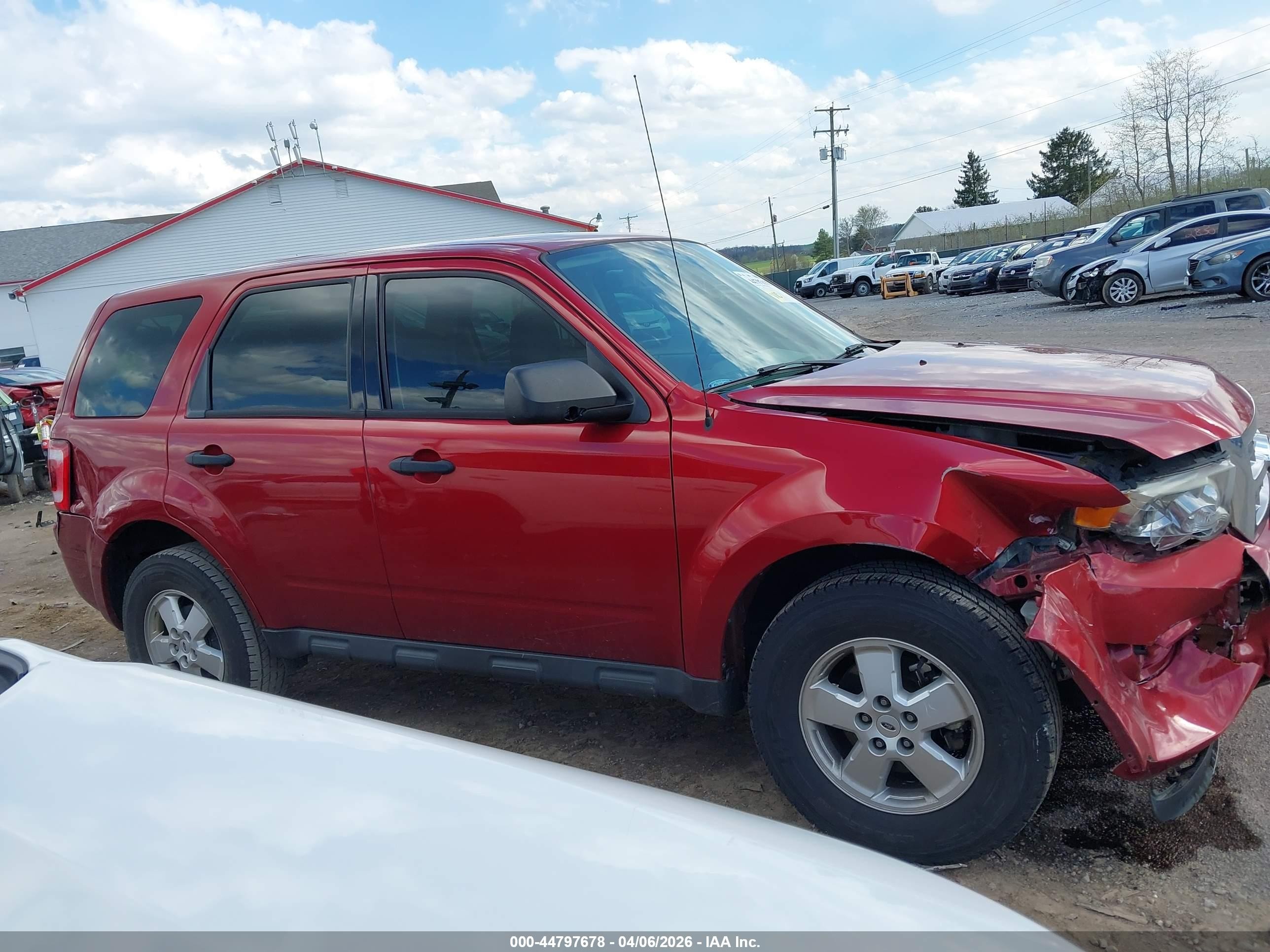 2012 Ford Escape Xls Red vin: 1FMCU0C78CKA20558