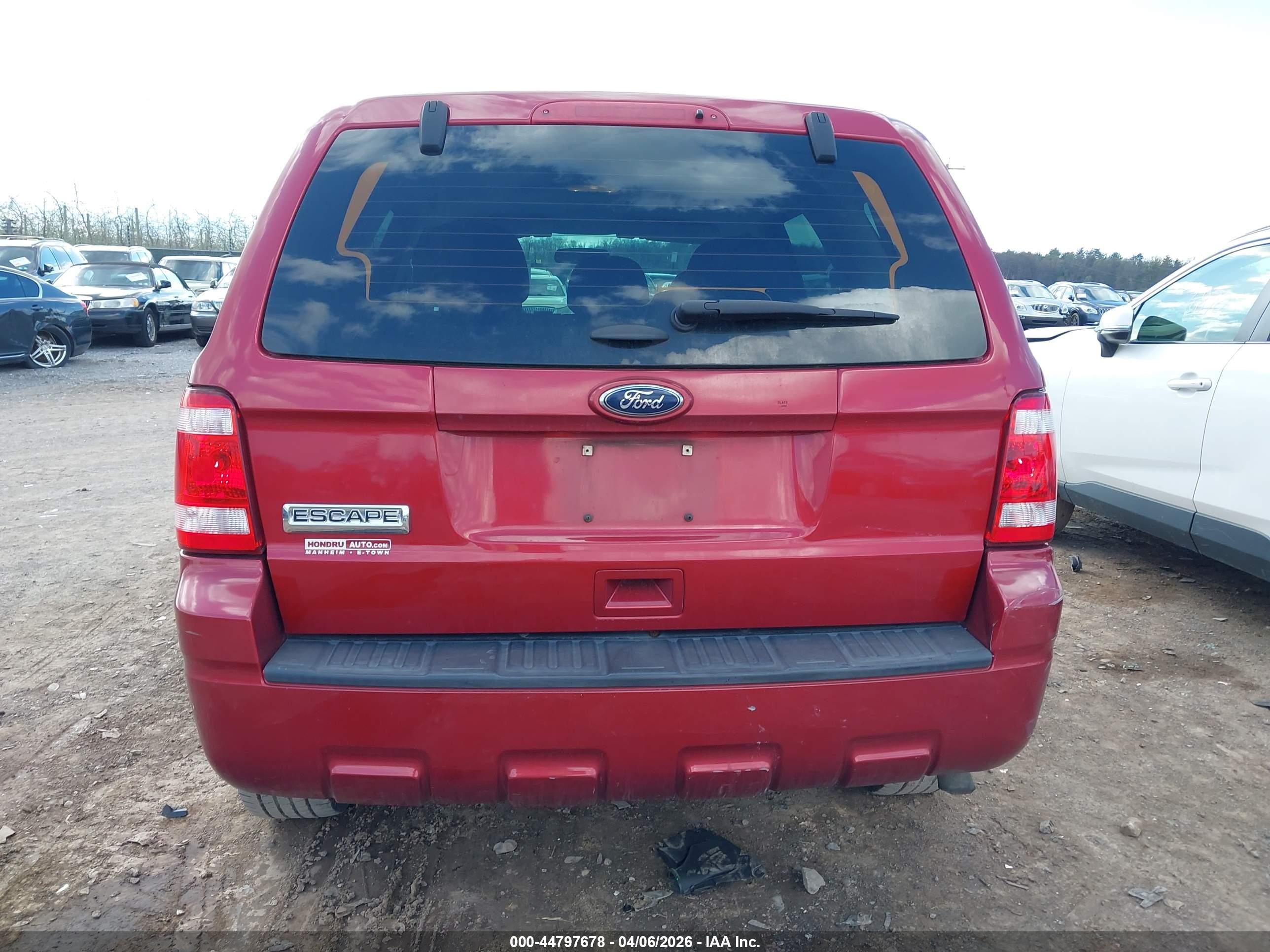 2012 Ford Escape Xls Red vin: 1FMCU0C78CKA20558