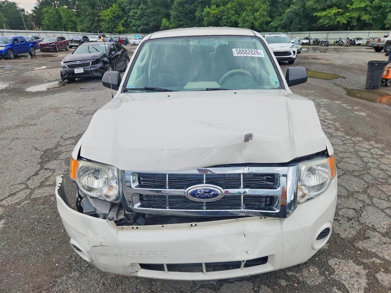 2012 Ford Escape Xls White vin: 1FMCU0C79CKC52019