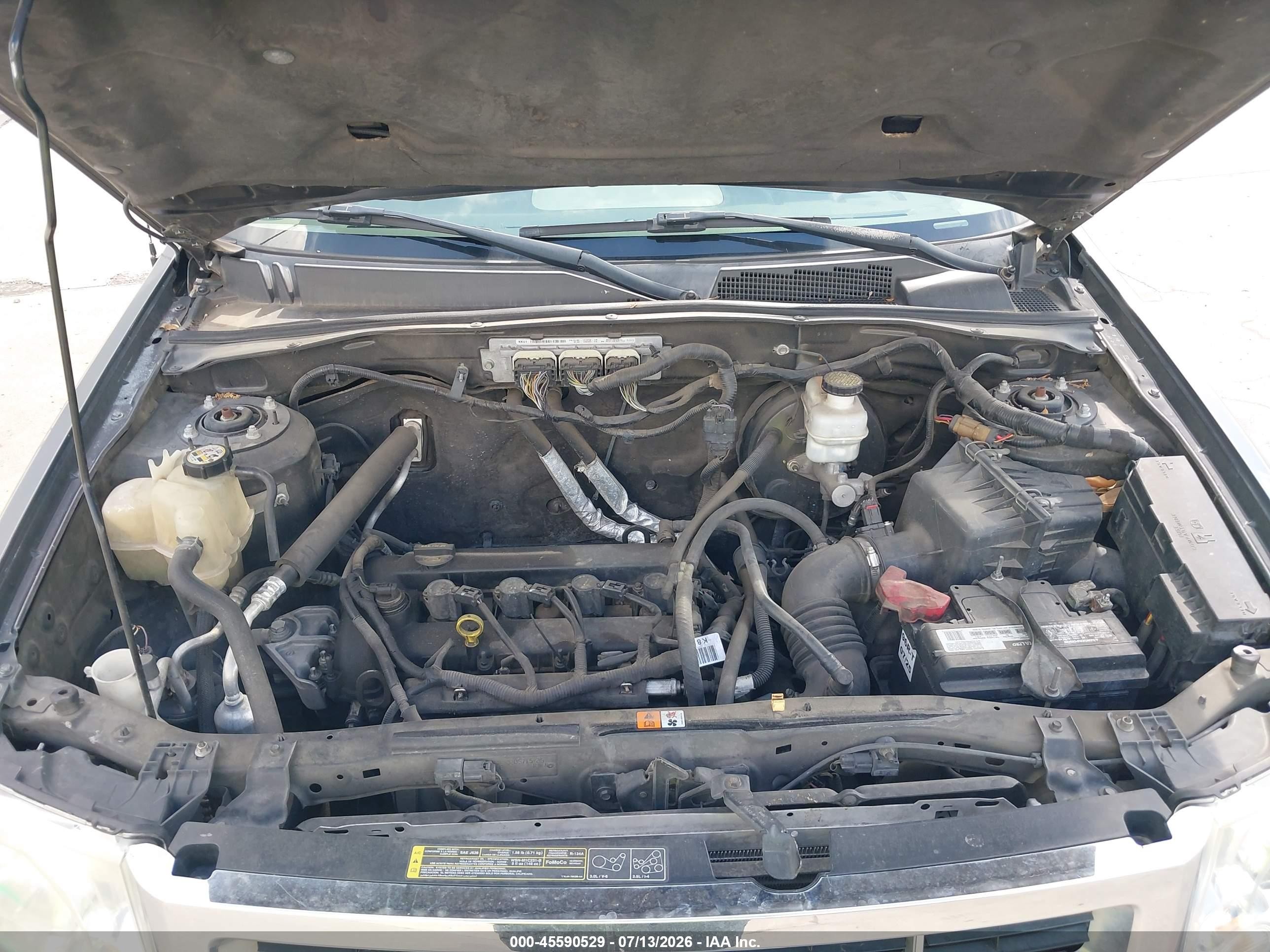 2010 Ford Escape Xls Gray vin: 1FMCU0C7XAKA70259