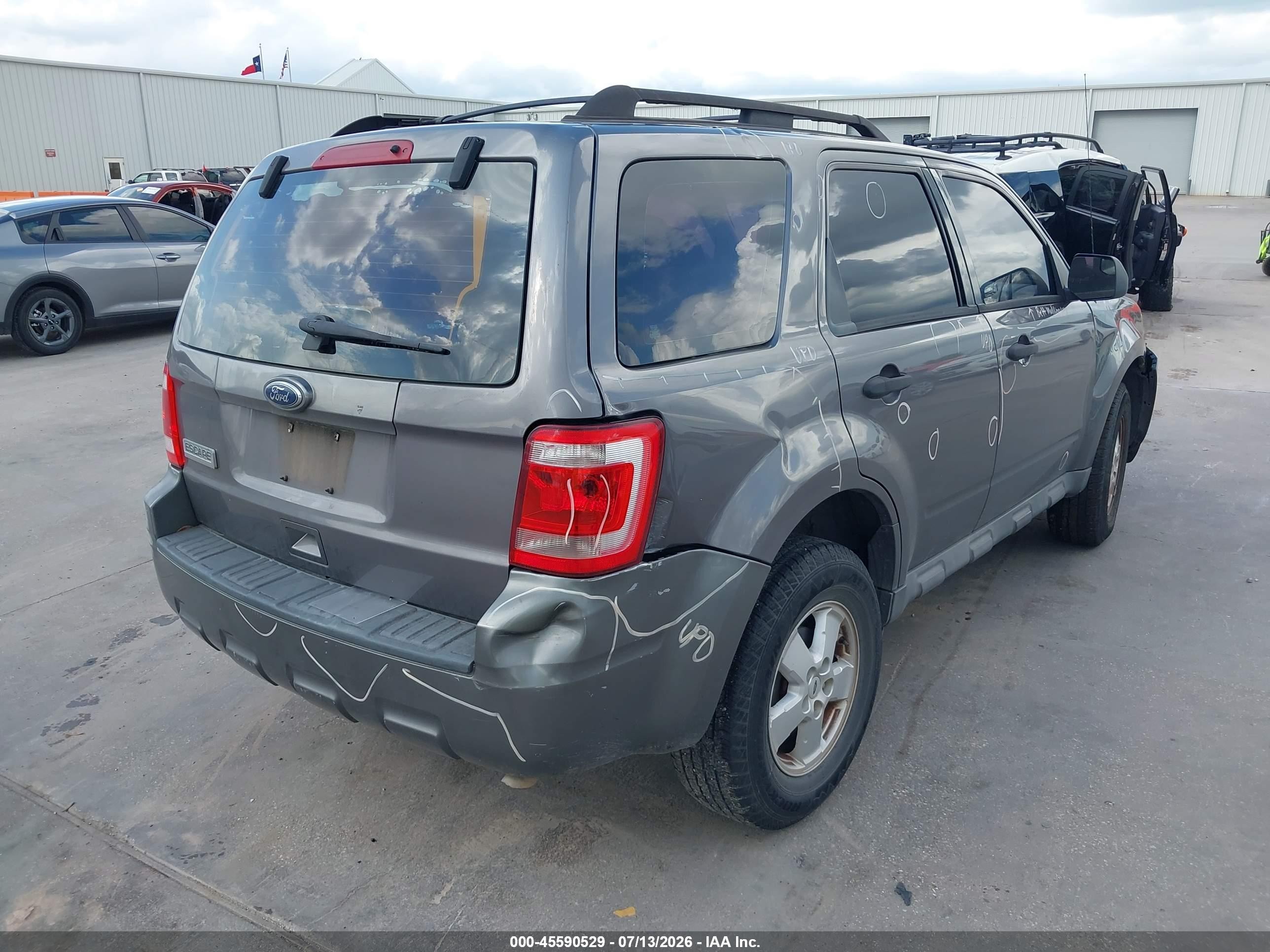 2010 Ford Escape Xls Gray vin: 1FMCU0C7XAKA70259