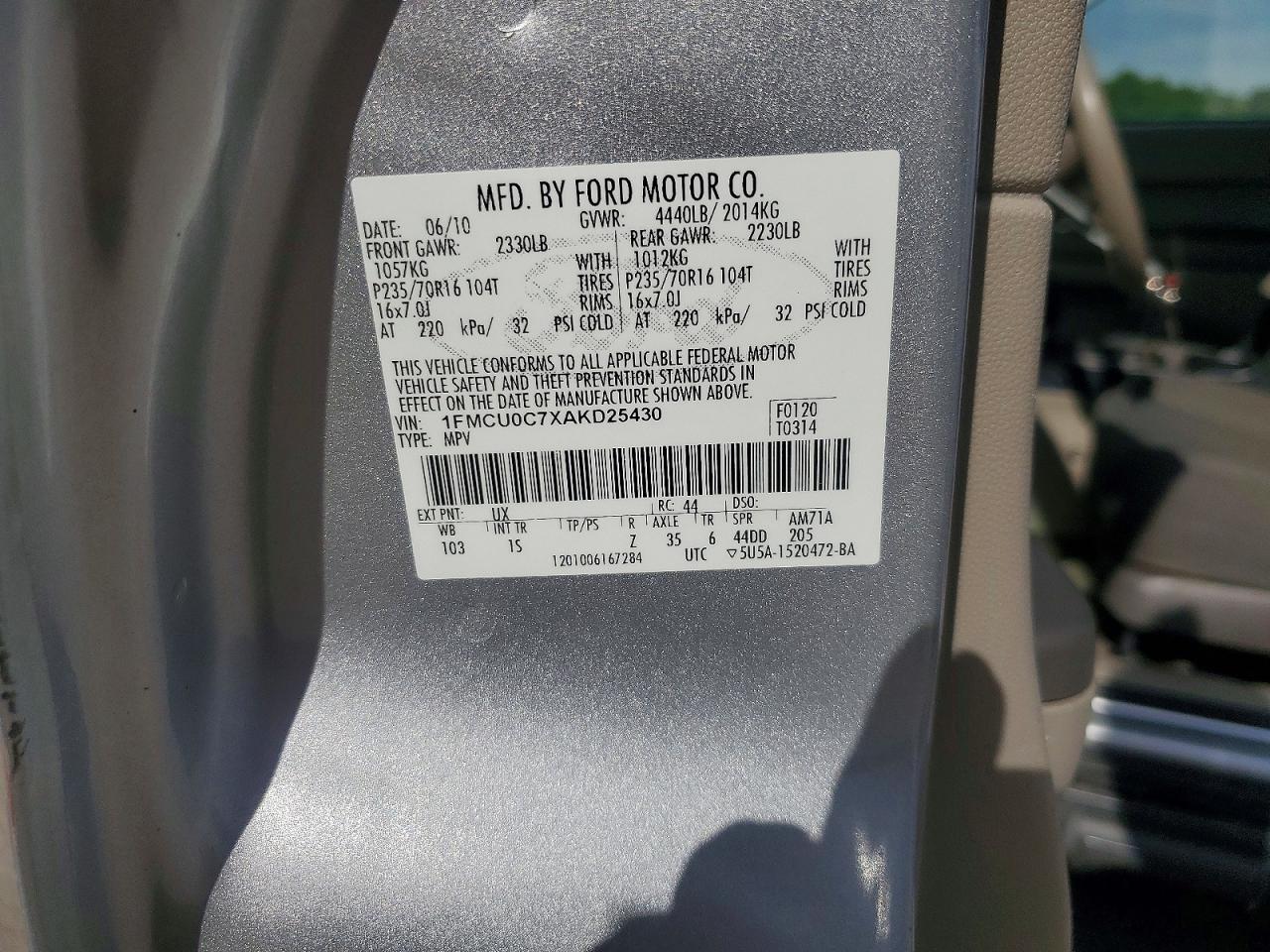 2010 Ford Escape Xls Silver vin: 1FMCU0C7XAKD25430
