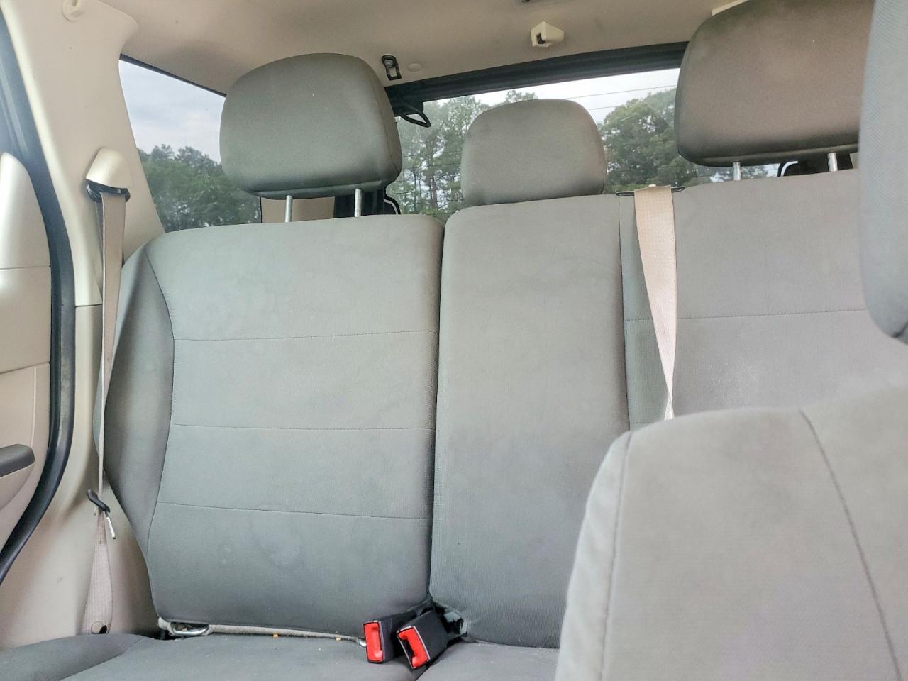 2011 Ford Escape Xls Gray vin: 1FMCU0C7XBKC29136