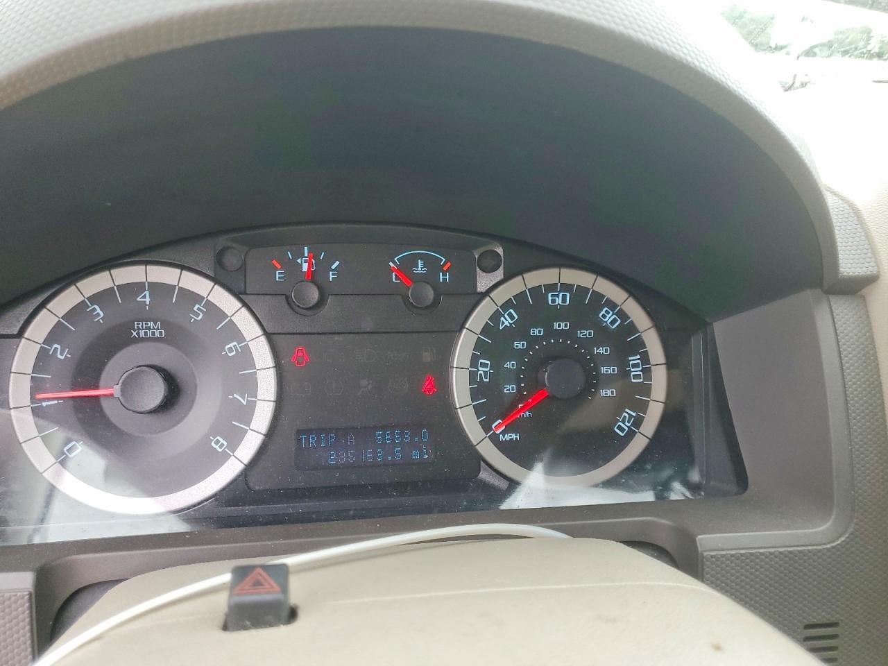 2011 Ford Escape Xls Gray vin: 1FMCU0C7XBKC29136