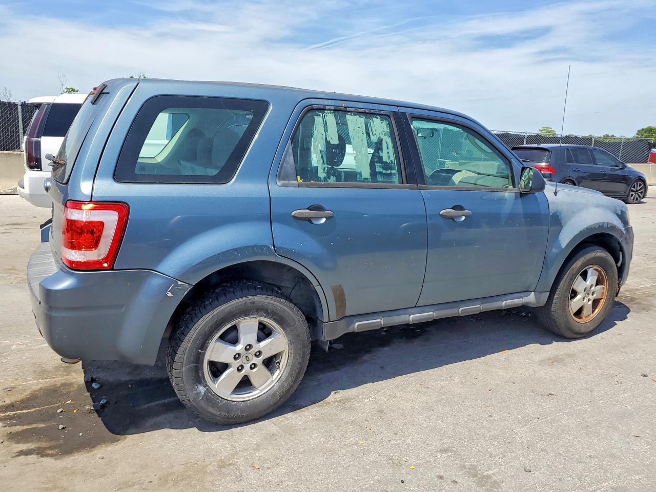 2012 Ford Escape Xls Teal vin: 1FMCU0C7XCKA03843