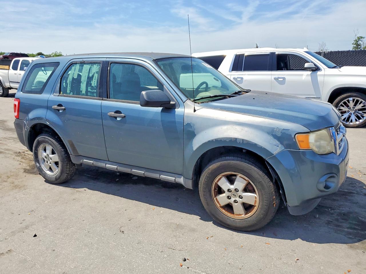 2012 Ford Escape Xls Teal vin: 1FMCU0C7XCKA03843