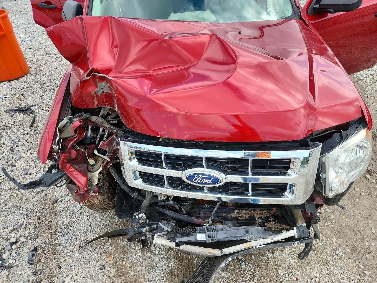 2012 Ford Escape Xls Red vin: 1FMCU0C7XCKA47552