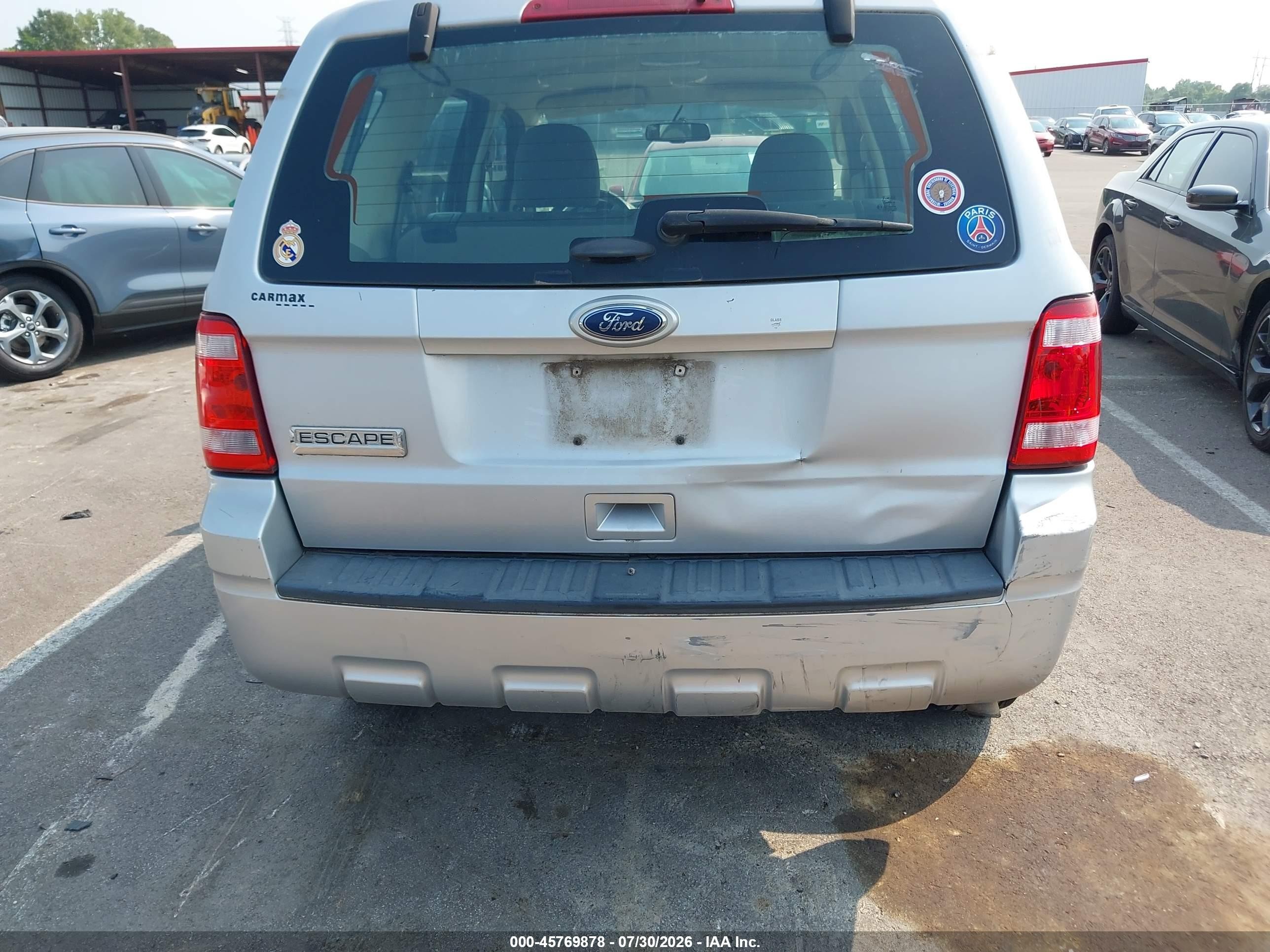2012 Ford Escape Xls Silver vin: 1FMCU0C7XCKC08529