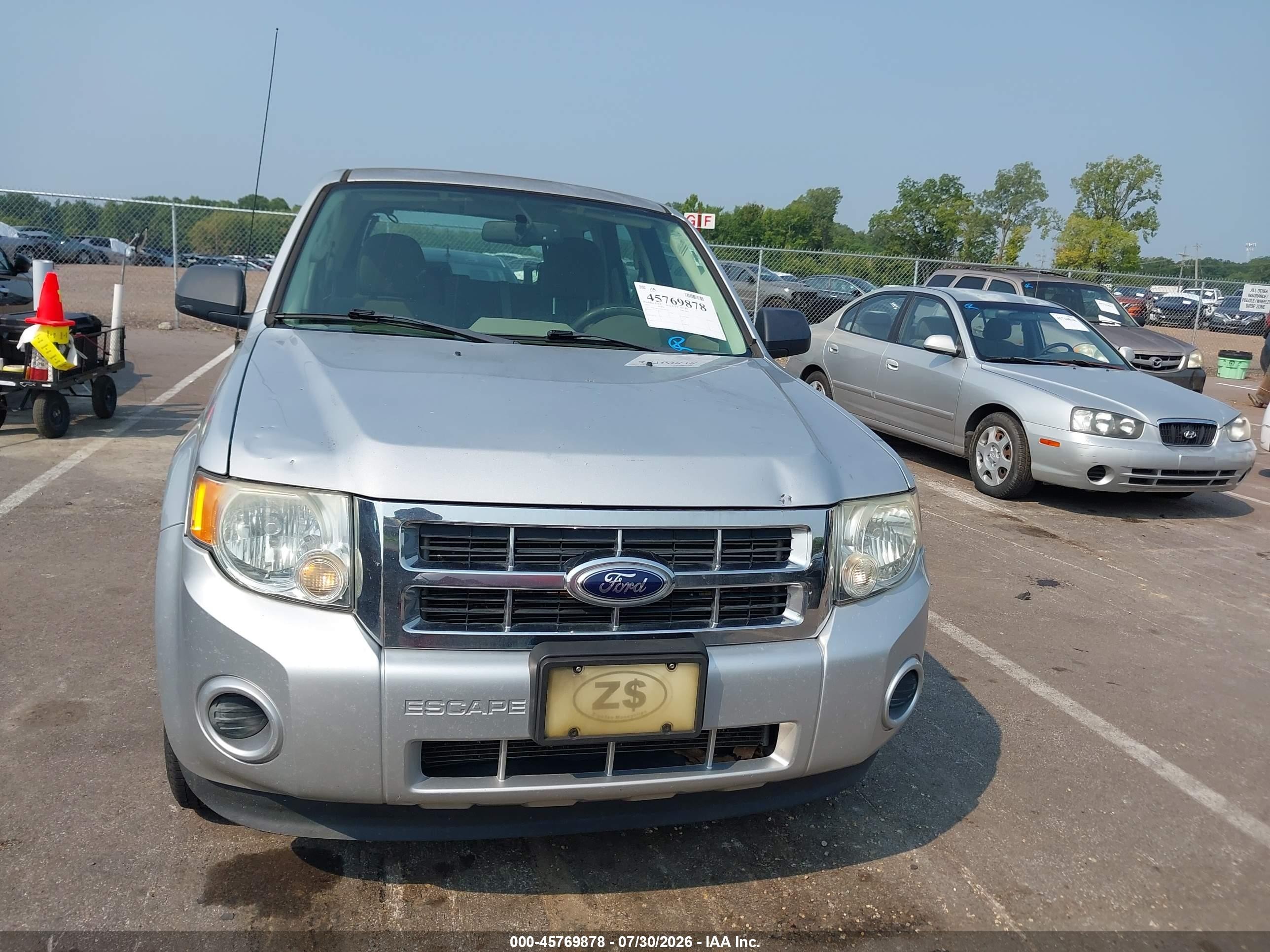 2012 Ford Escape Xls Silver vin: 1FMCU0C7XCKC08529
