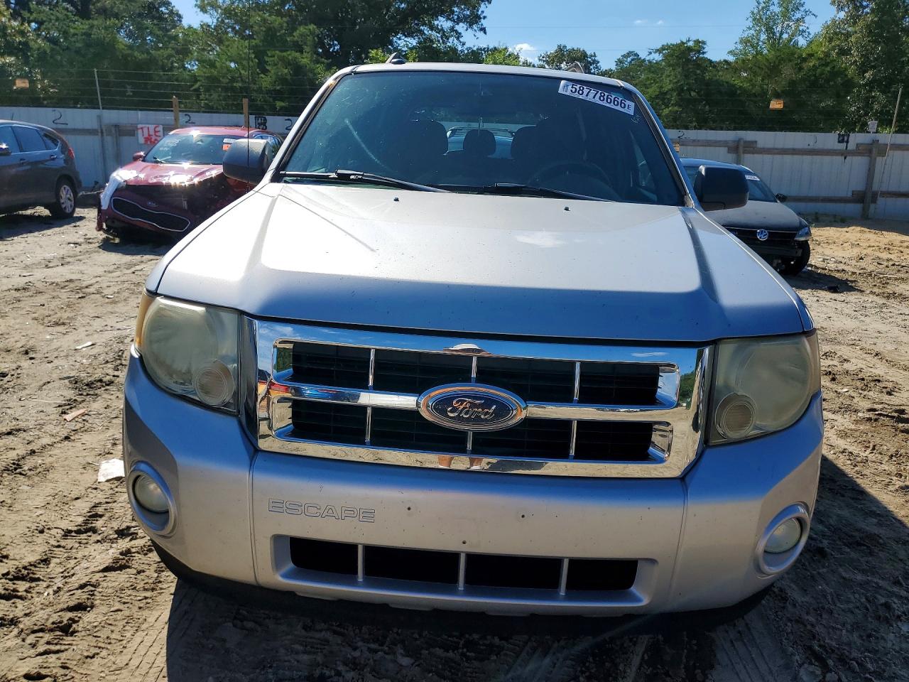 2010 Ford Escape Xlt Silver vin: 1FMCU0D70AKA42758