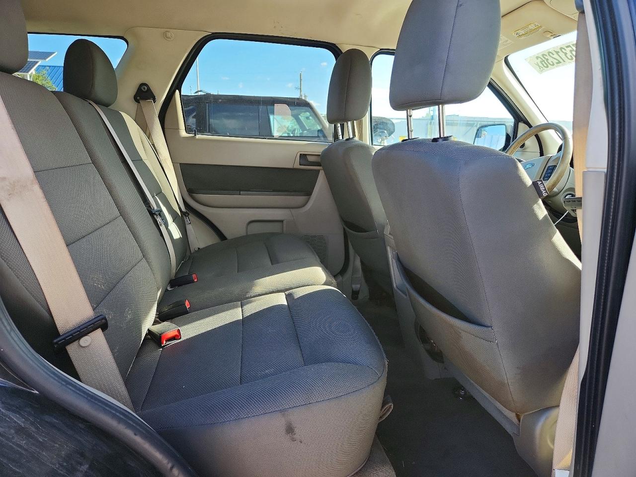 2010 Ford Escape Xlt Black vin: 1FMCU0D70AKA54750