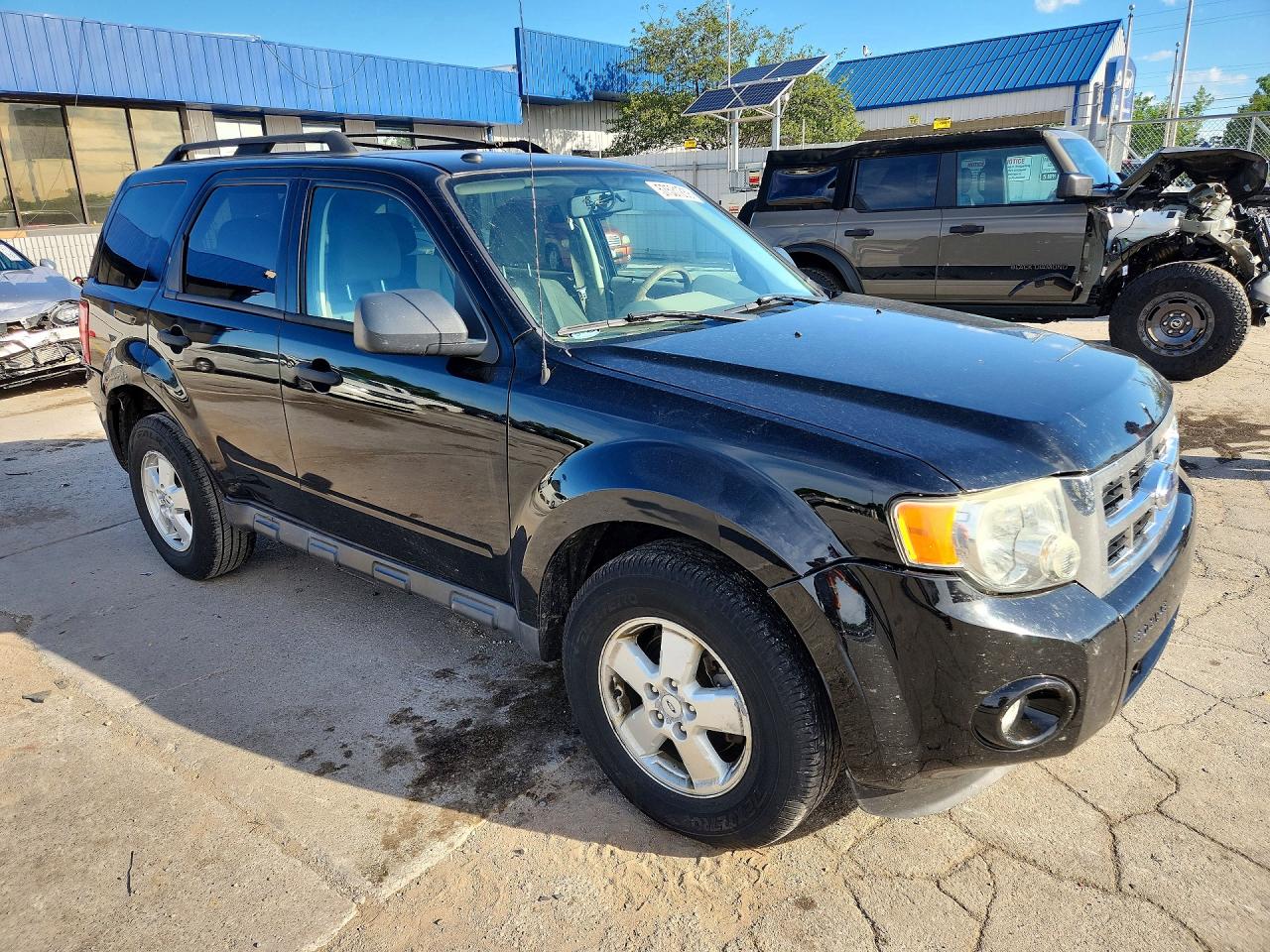 2010 Ford Escape Xlt Black vin: 1FMCU0D70AKA54750