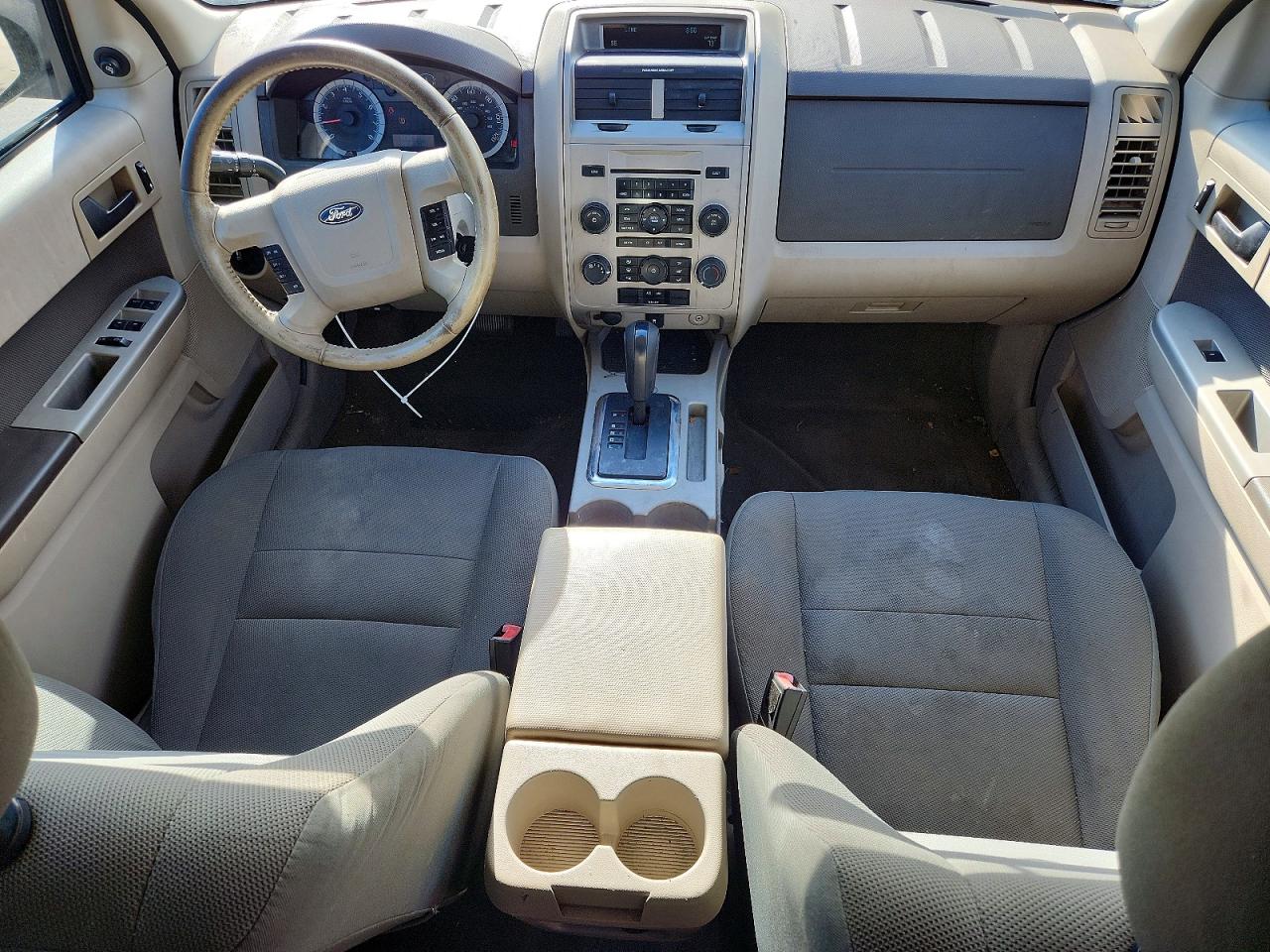 2010 Ford Escape Xlt Black vin: 1FMCU0D70AKA54750
