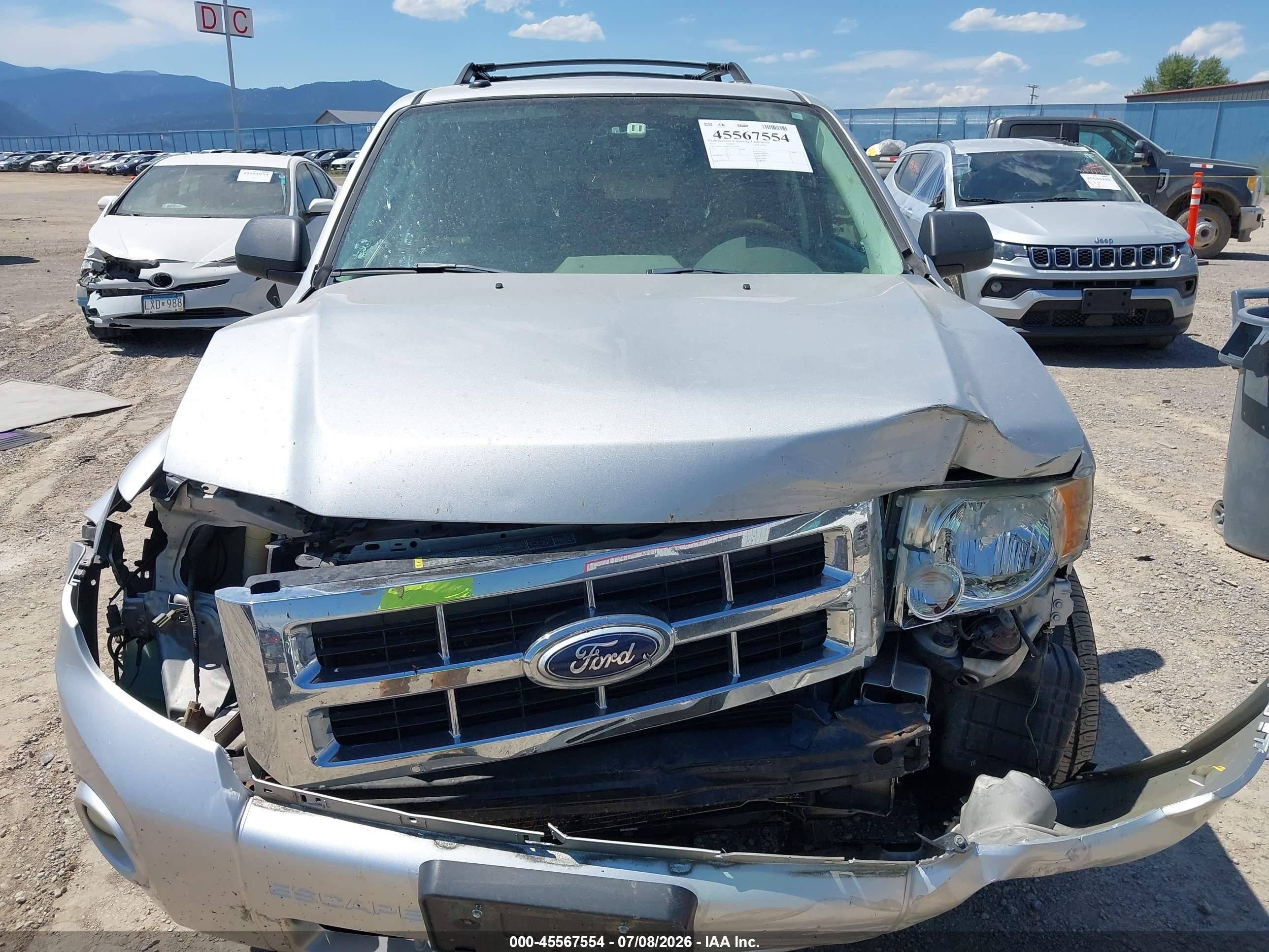 2010 Ford Escape Xlt Silver vin: 1FMCU0D70AKA77428