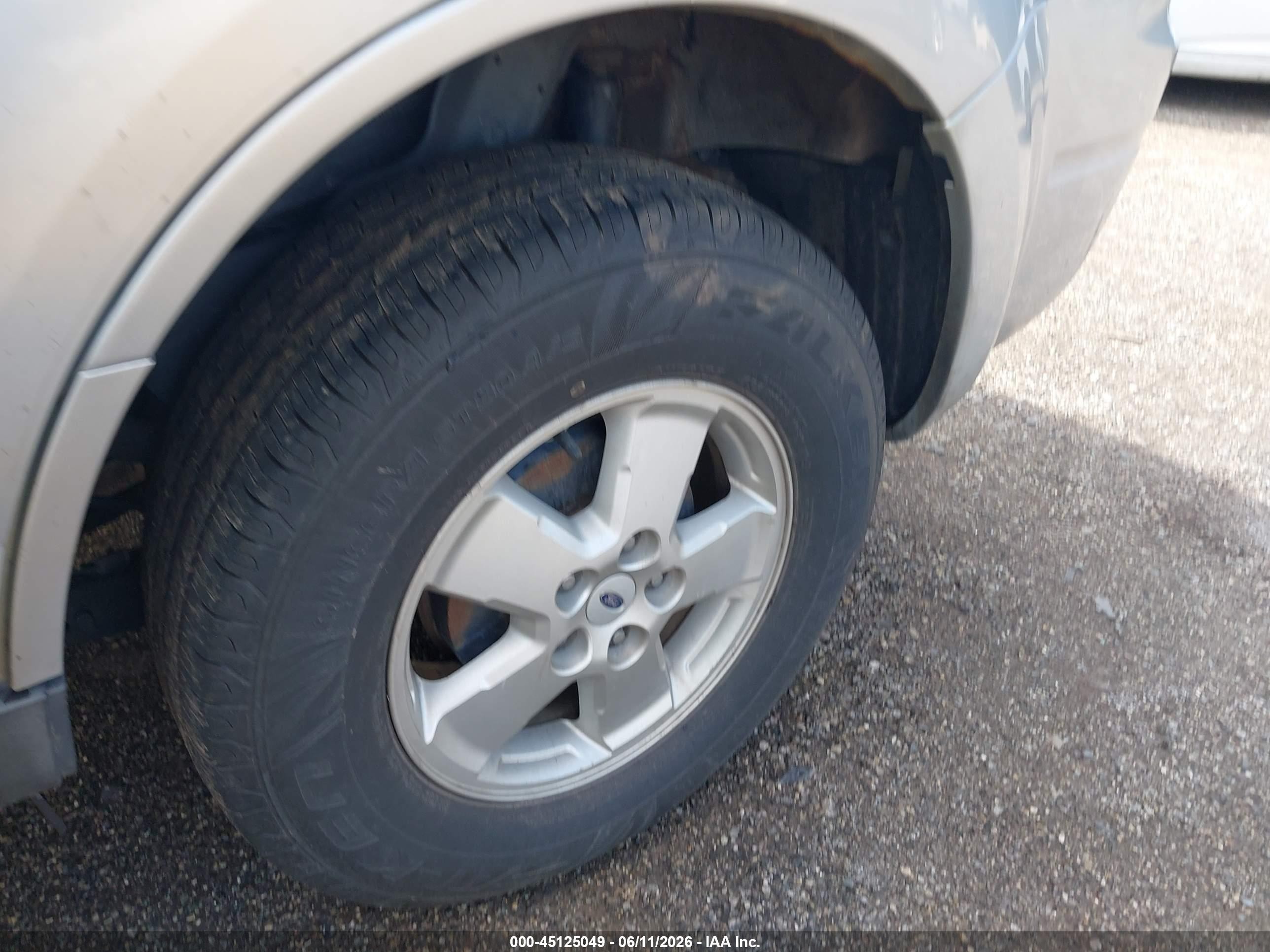 2010 Ford Escape Xlt Silver vin: 1FMCU0D70AKB01145
