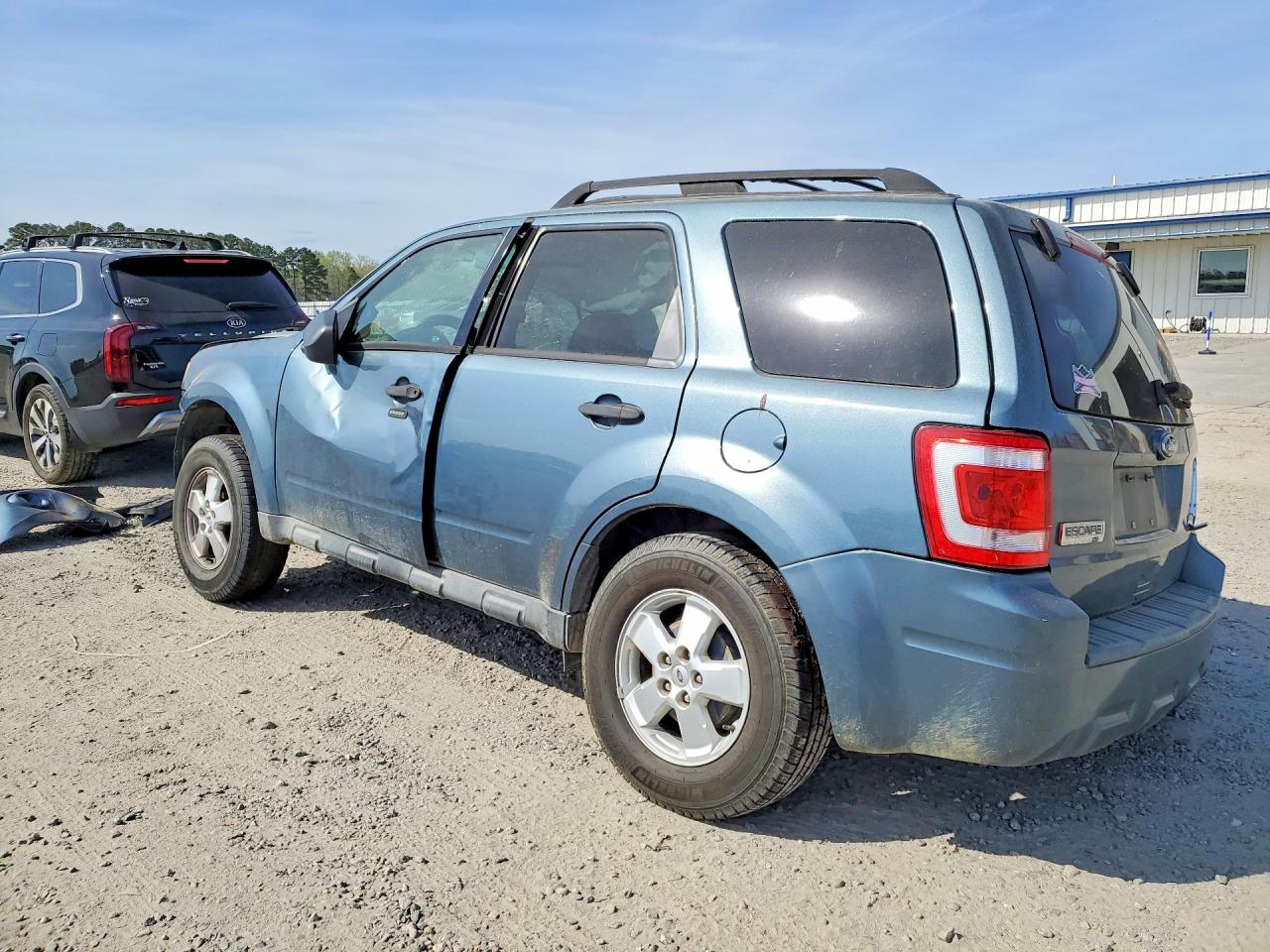 2010 Ford Escape Xlt Blue vin: 1FMCU0D70AKB60938