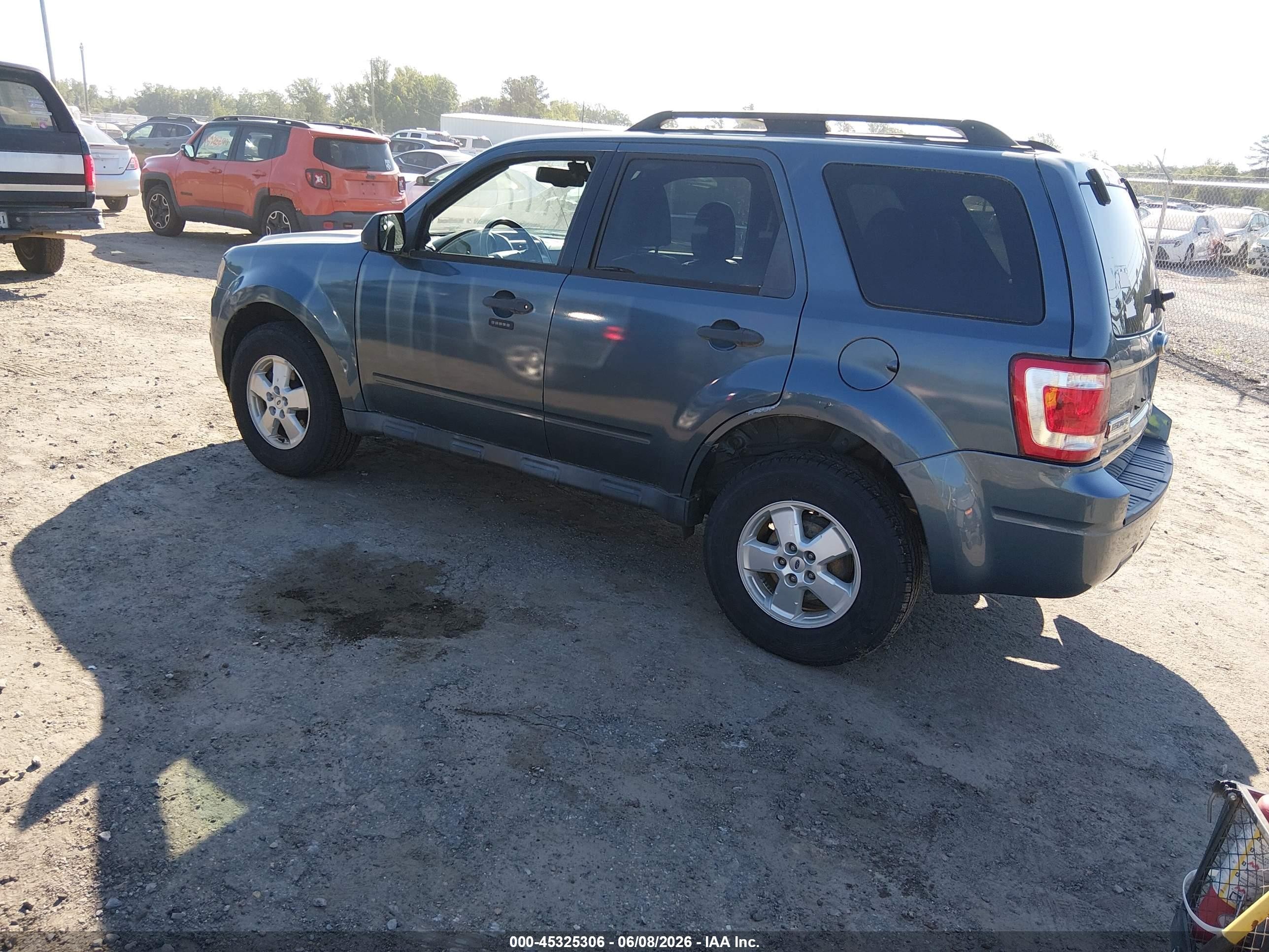 2010 Ford Escape Xlt Gray vin: 1FMCU0D70AKC48985