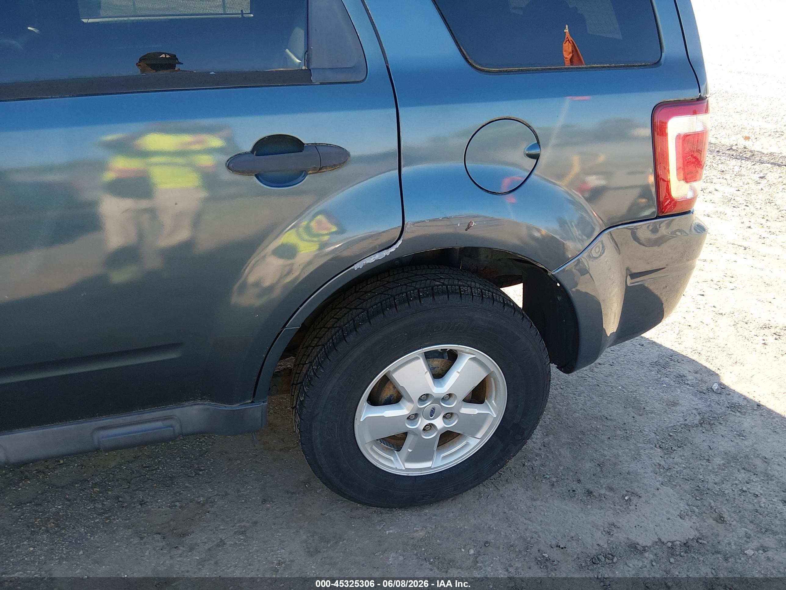 2010 Ford Escape Xlt Gray vin: 1FMCU0D70AKC48985
