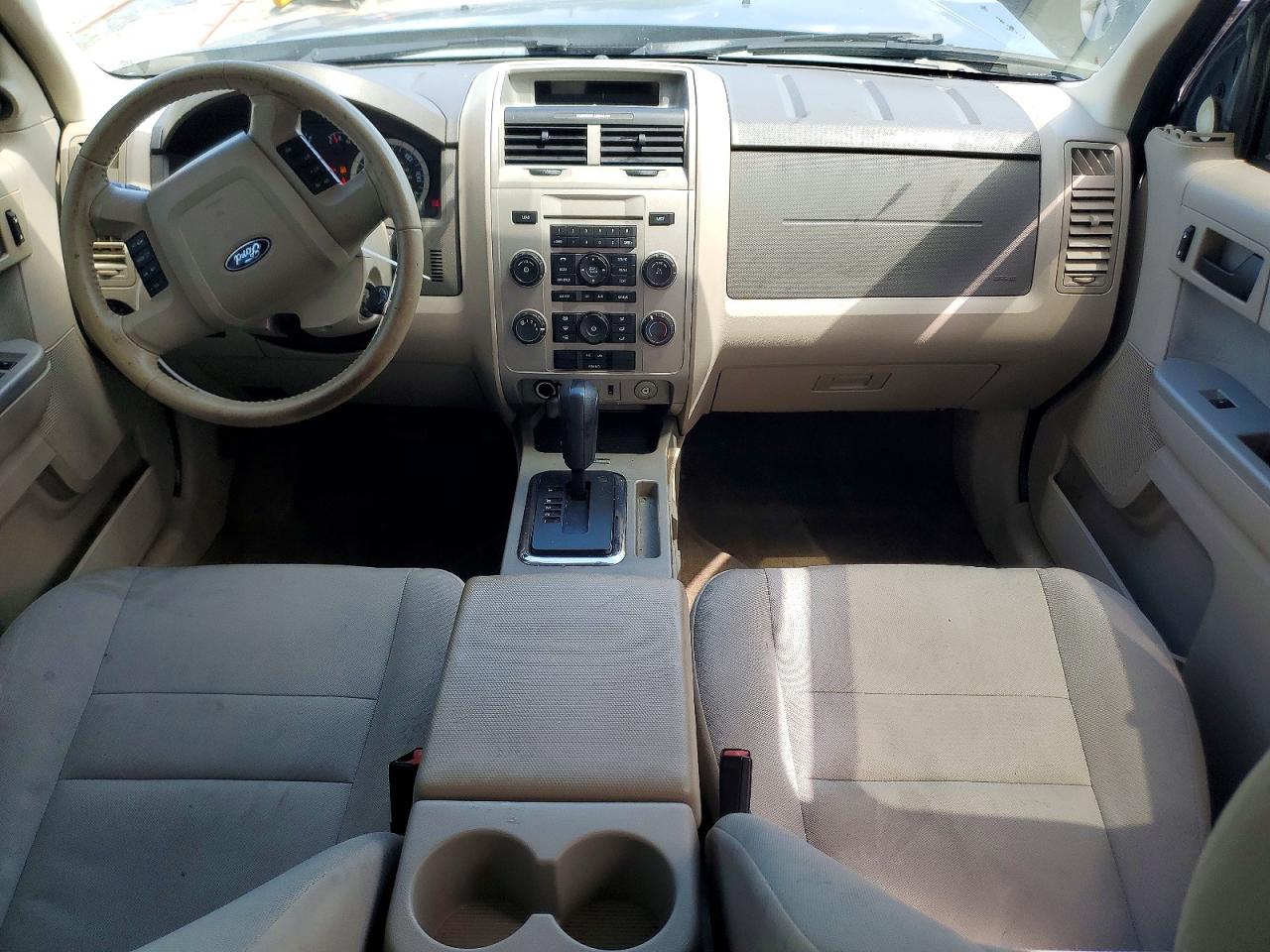 2010 Ford Escape Xlt Blue vin: 1FMCU0D70AKD19585