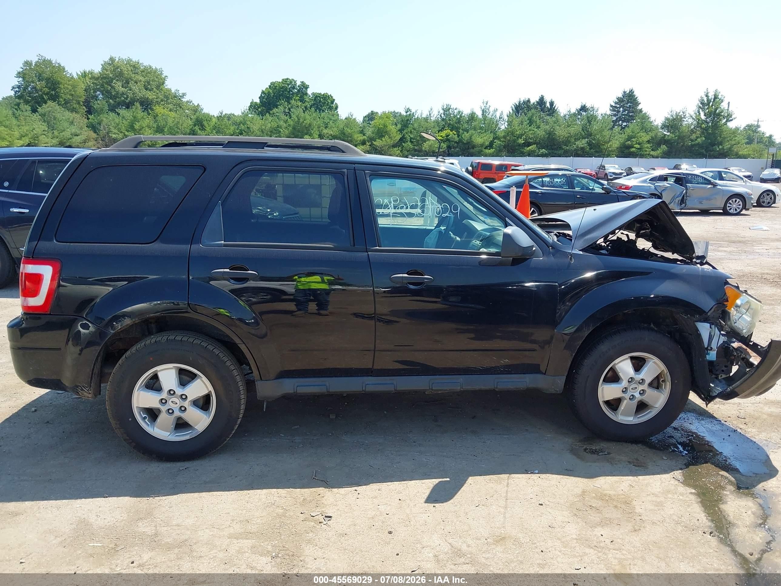 2010 Ford Escape Xlt Black vin: 1FMCU0D70AKD43143