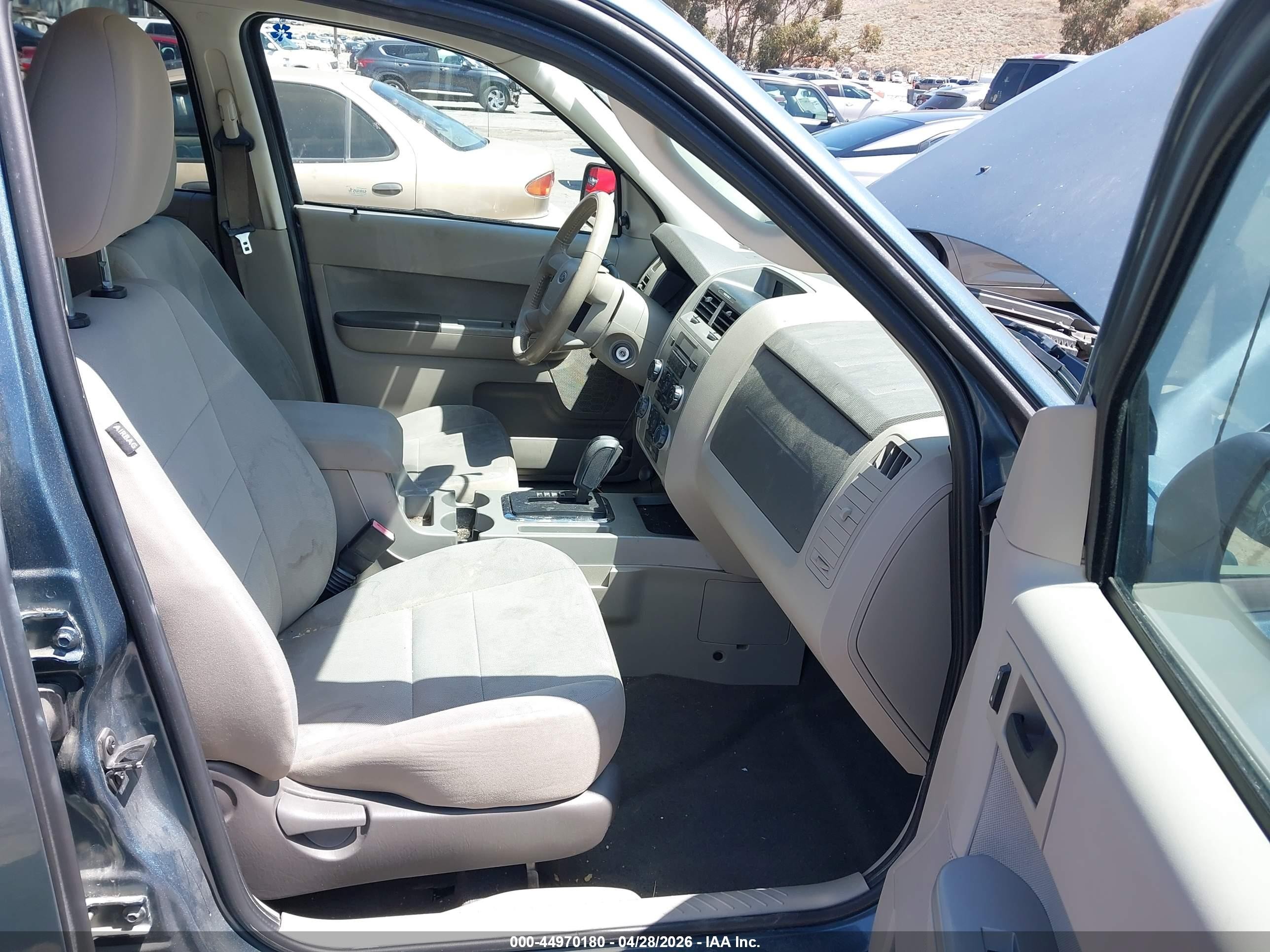 2010 Ford Escape Xlt Teal vin: 1FMCU0D70AKD46026