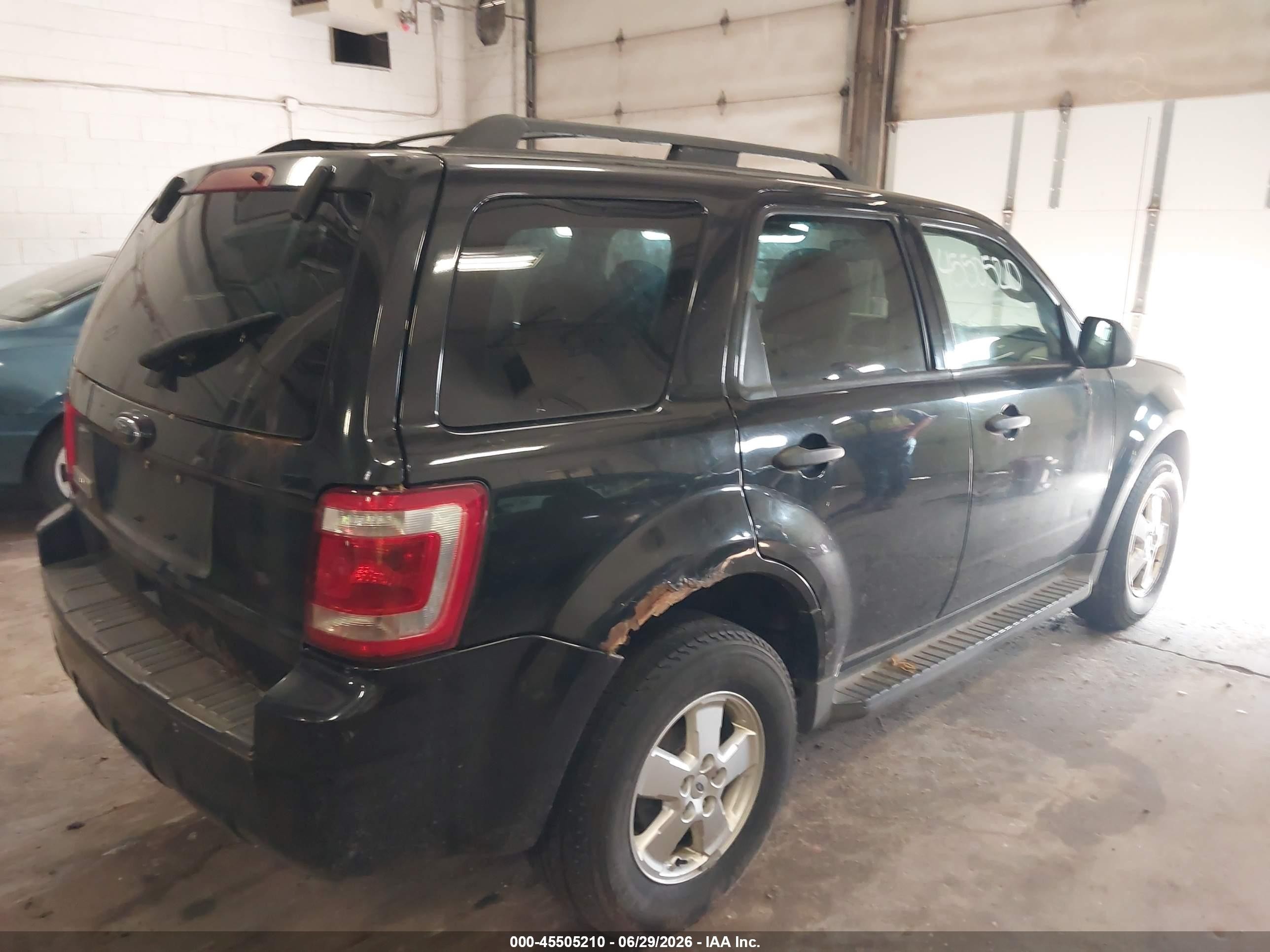2011 Ford Escape Xlt Black vin: 1FMCU0D70BKA08000