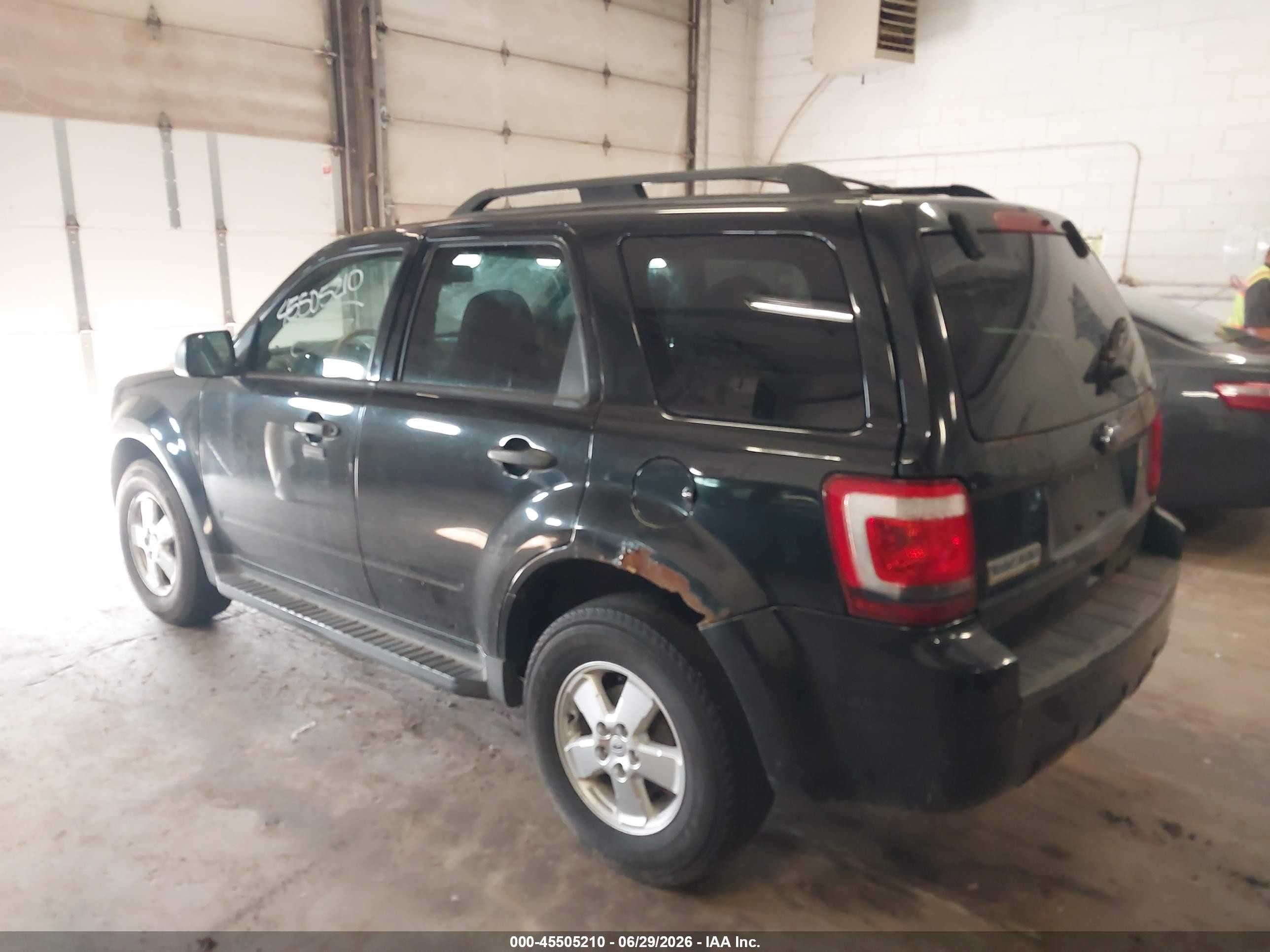 2011 Ford Escape Xlt Black vin: 1FMCU0D70BKA08000