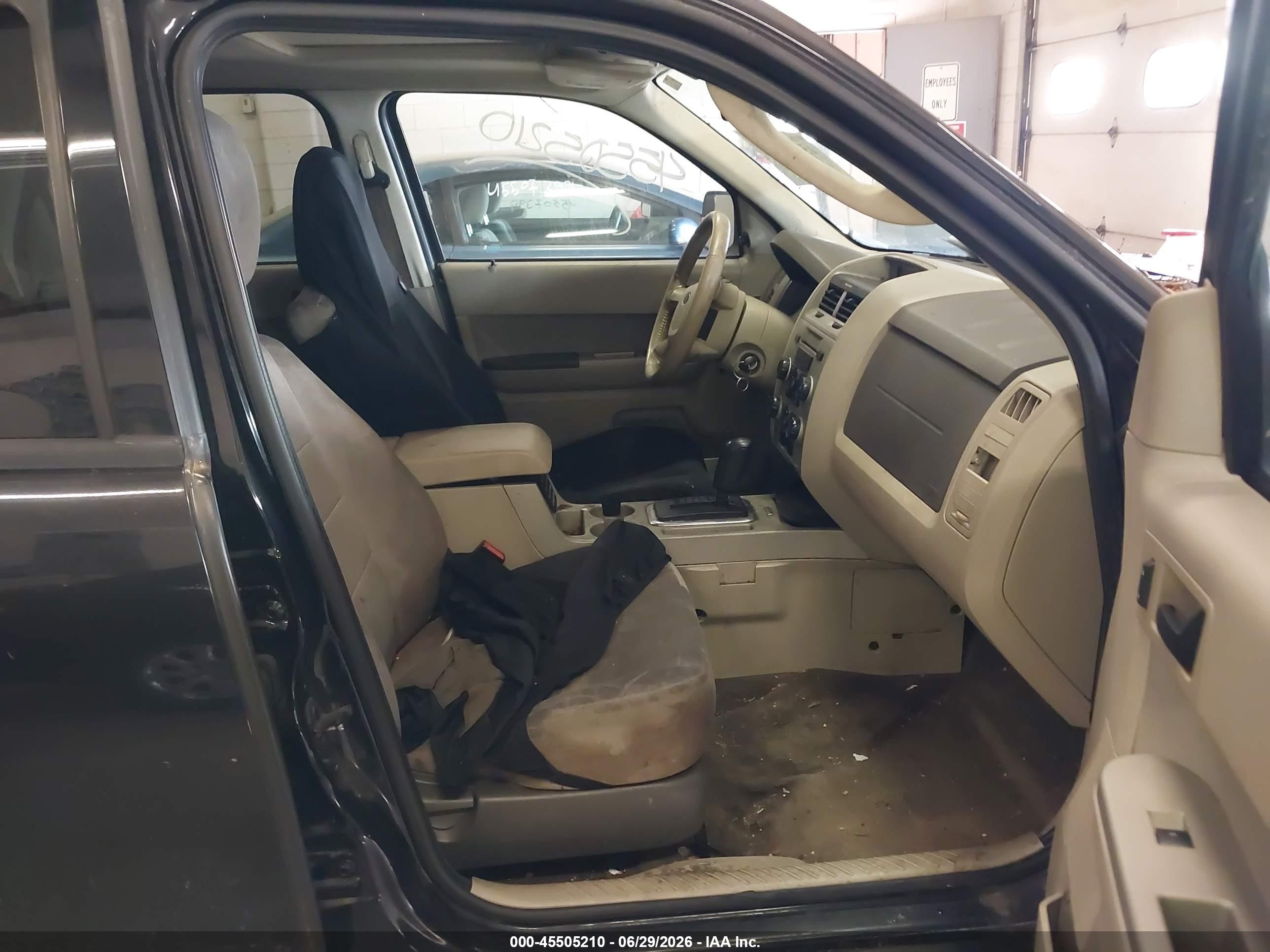 2011 Ford Escape Xlt Black vin: 1FMCU0D70BKA08000