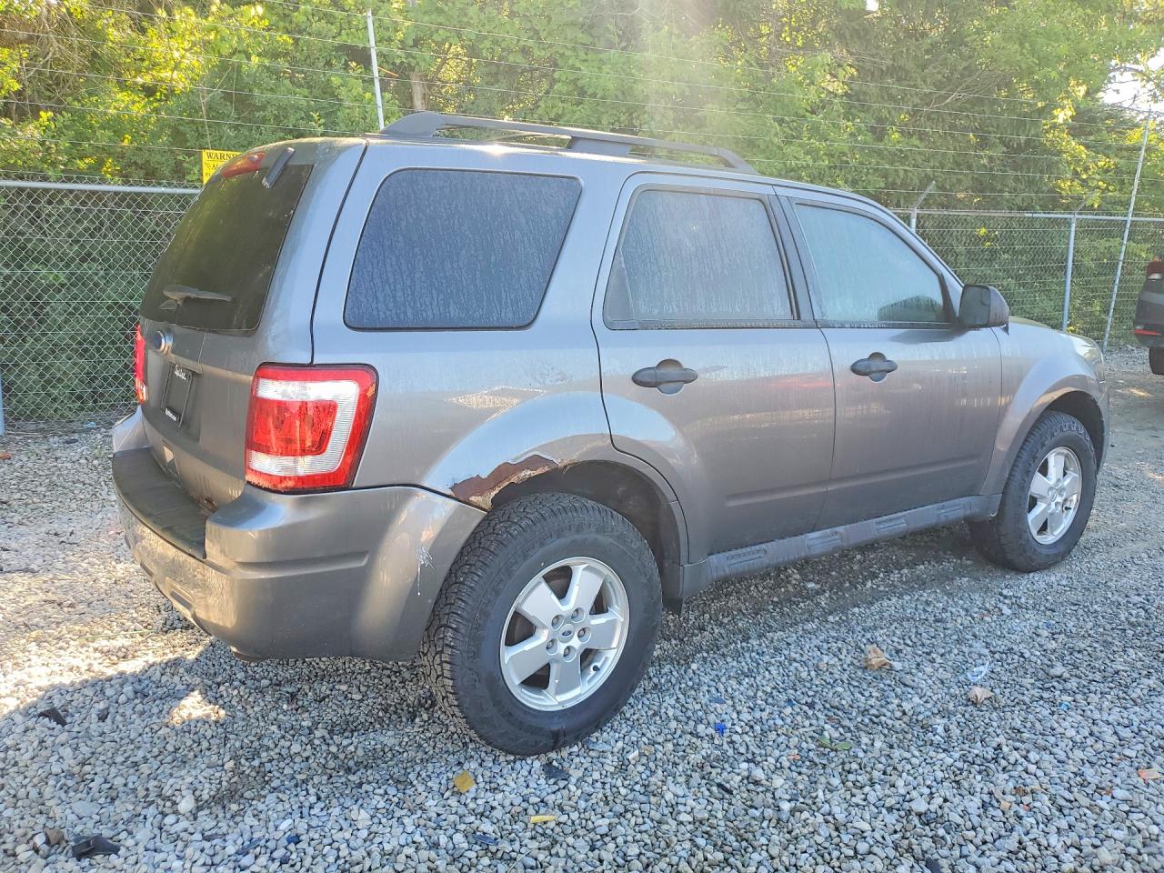 2011 Ford Escape Xlt Gray vin: 1FMCU0D70BKA73297