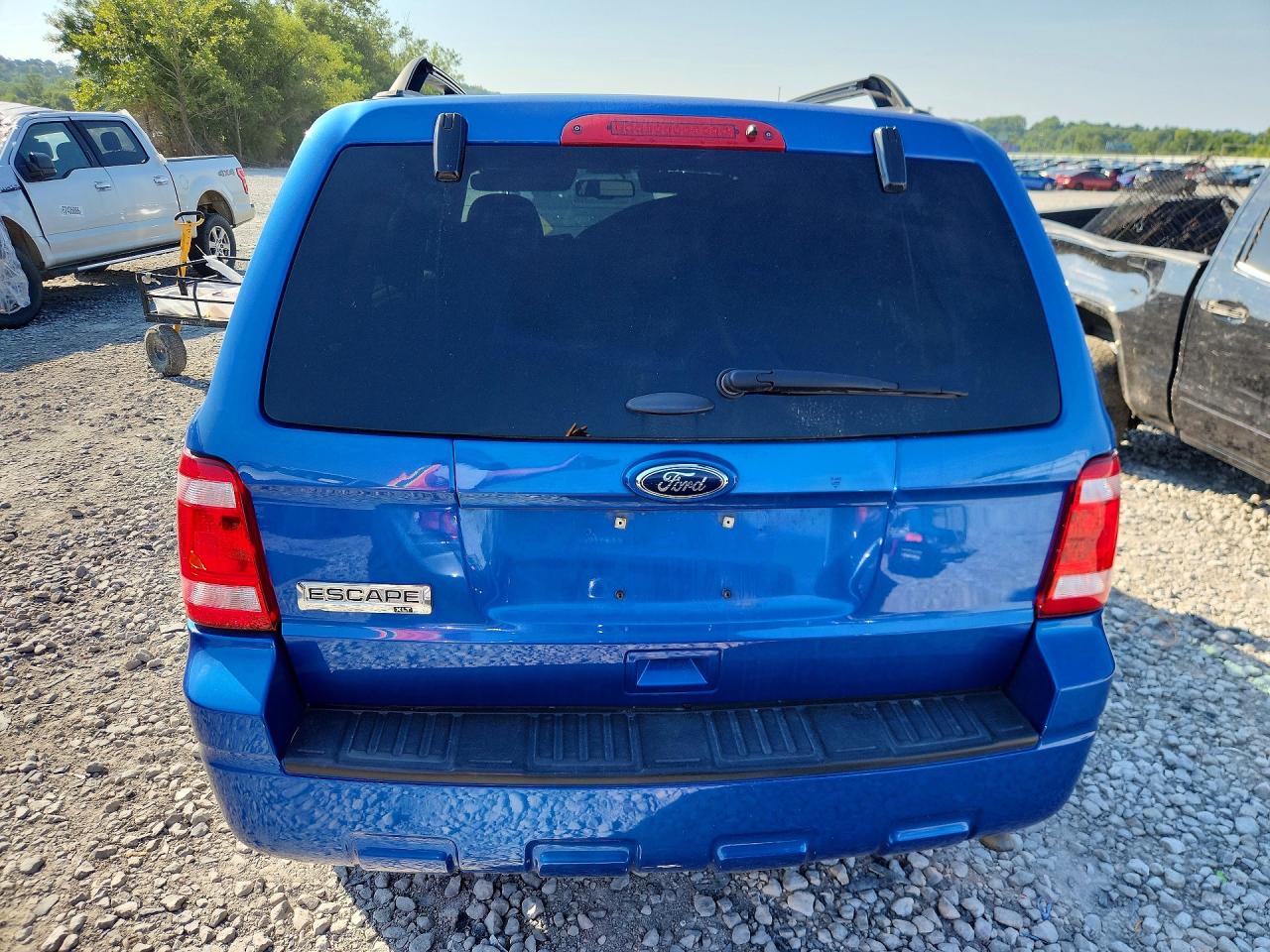 2011 Ford Escape Xlt Blue vin: 1FMCU0D70BKA81352