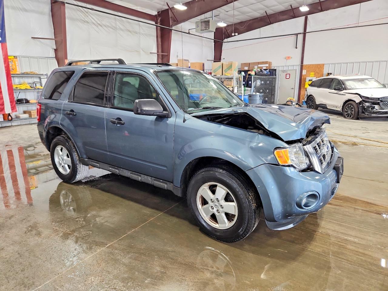2011 Ford Escape Xlt Gray vin: 1FMCU0D70BKA98152
