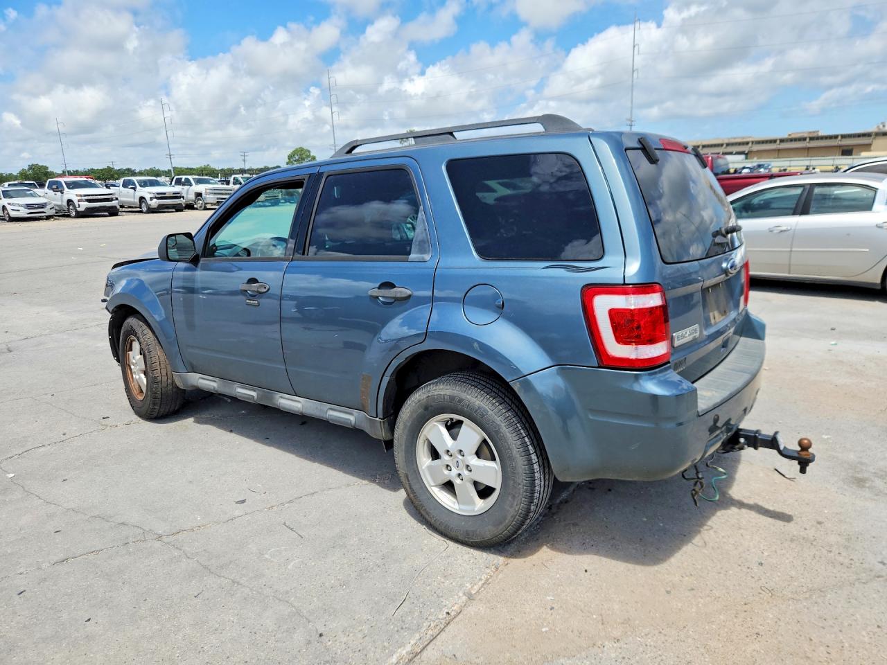2011 Ford Escape Xlt Синий vin: 1FMCU0D70BKB32509
