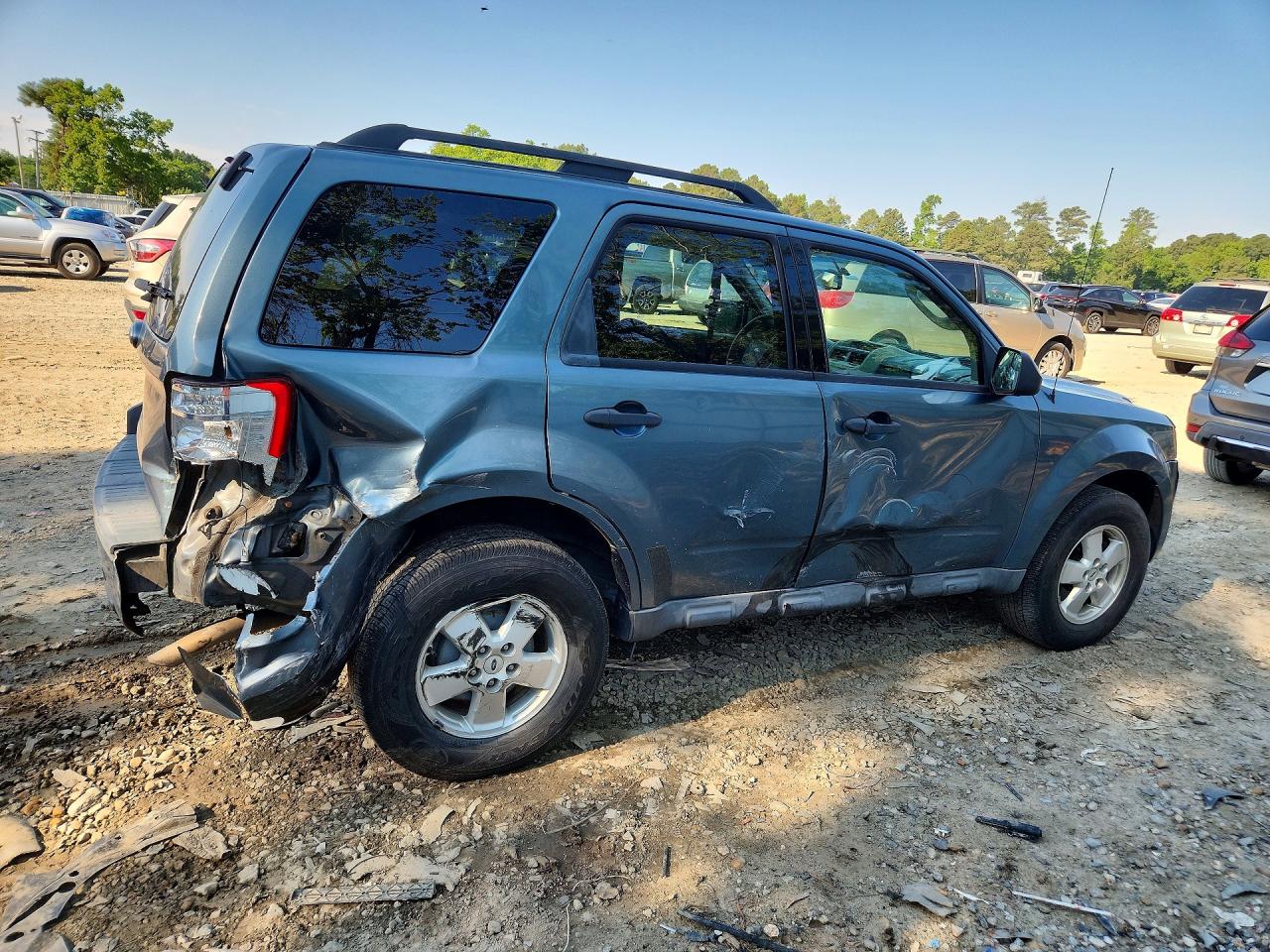 2011 Ford Escape Xlt Blue vin: 1FMCU0D70BKB70712