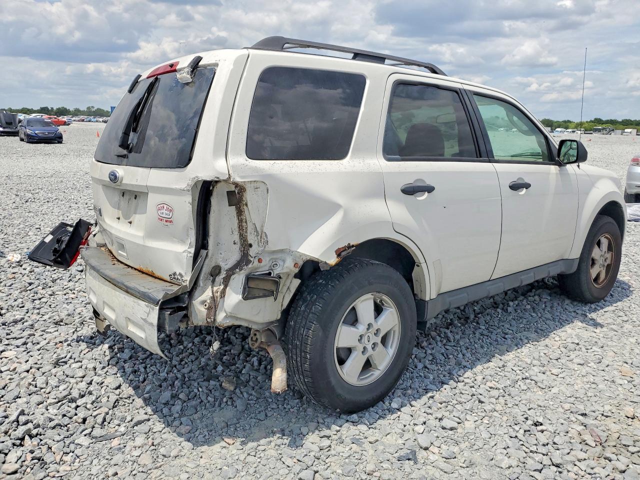 2011 Ford Escape Xlt Белый vin: 1FMCU0D70BKB95917