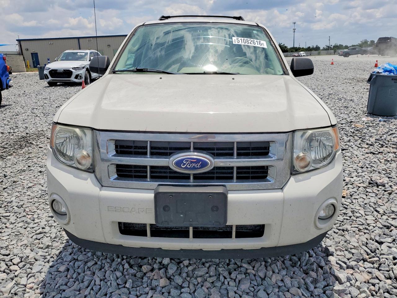 2011 Ford Escape Xlt Белый vin: 1FMCU0D70BKB95917