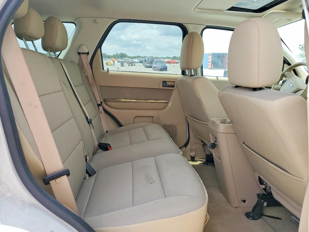 2011 Ford Escape Xlt Белый vin: 1FMCU0D70BKB95917