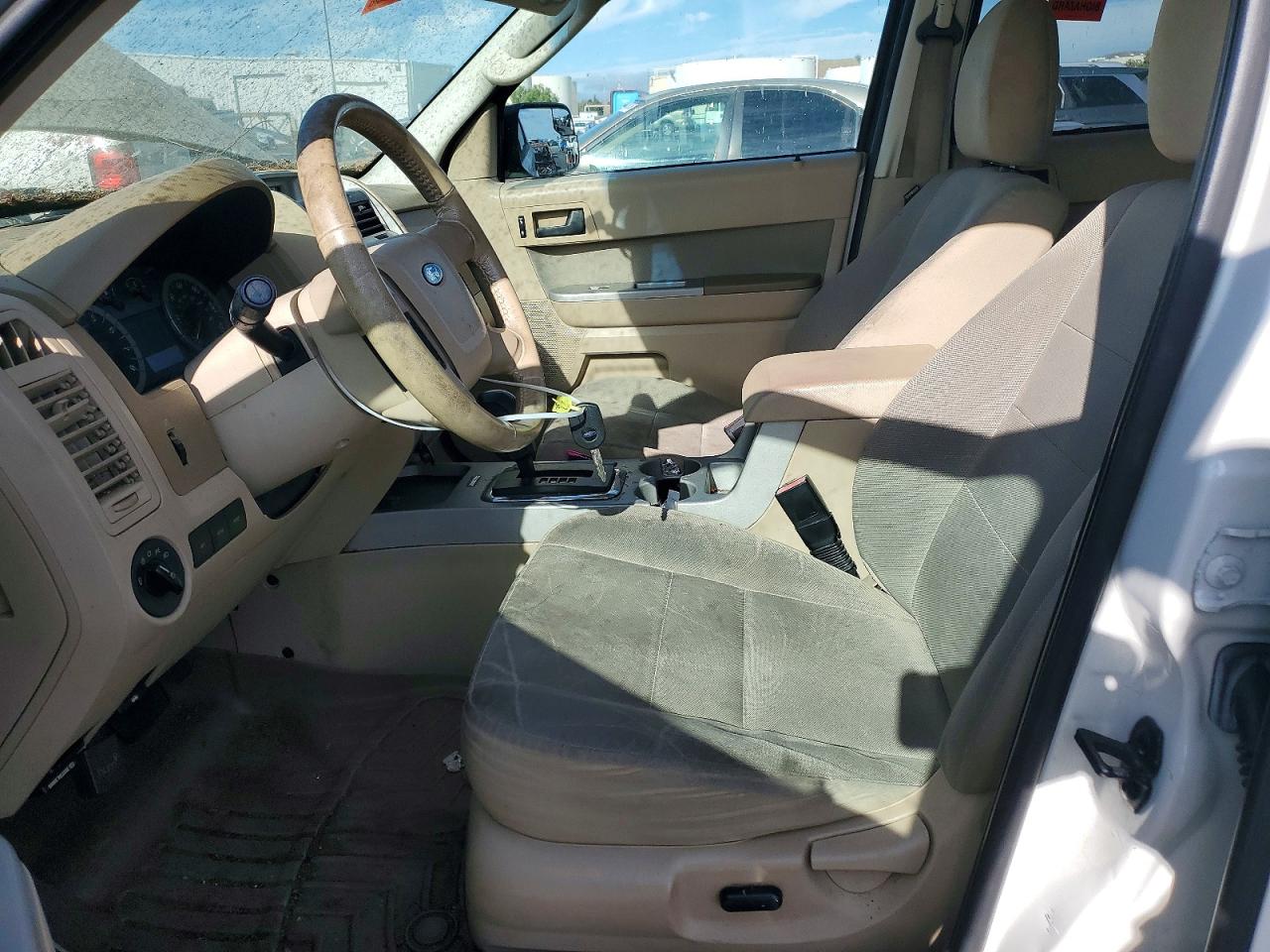 2011 Ford Escape Xlt White vin: 1FMCU0D70BKC25921